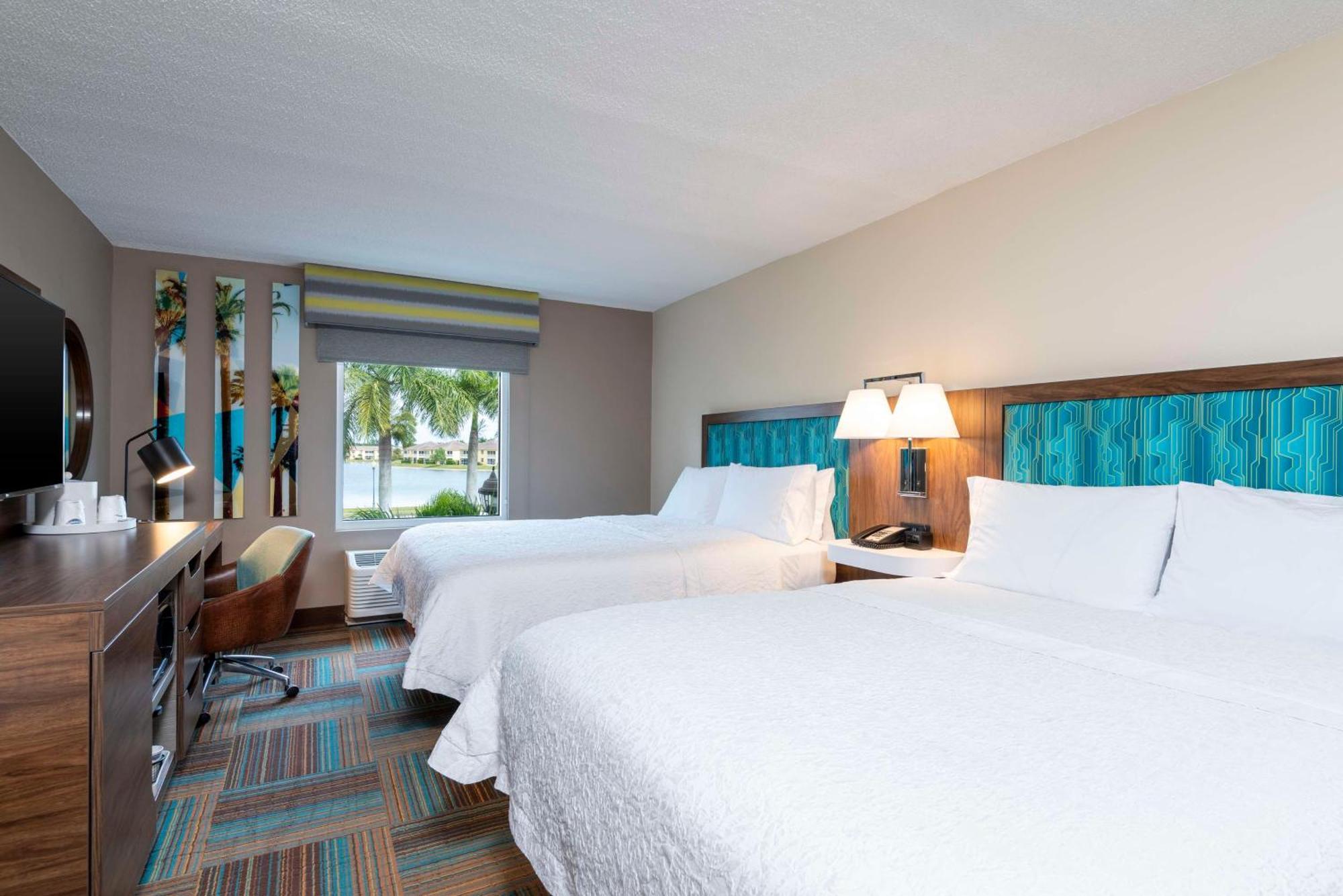 Hotel Hampton & Myers-colonial Boulevard 3*