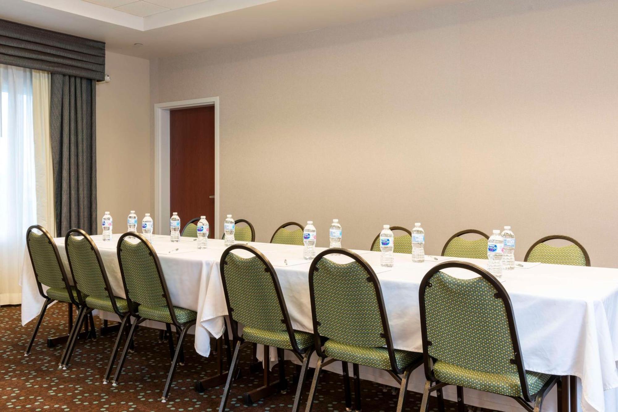 Hampton & Myers-colonial Boulevard 3*