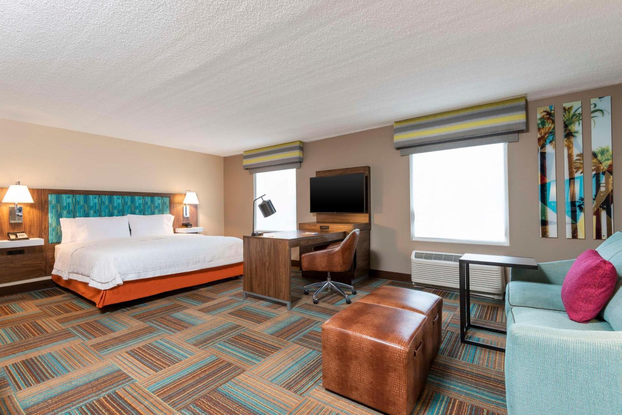 Hotel Hampton & Myers-colonial Boulevard