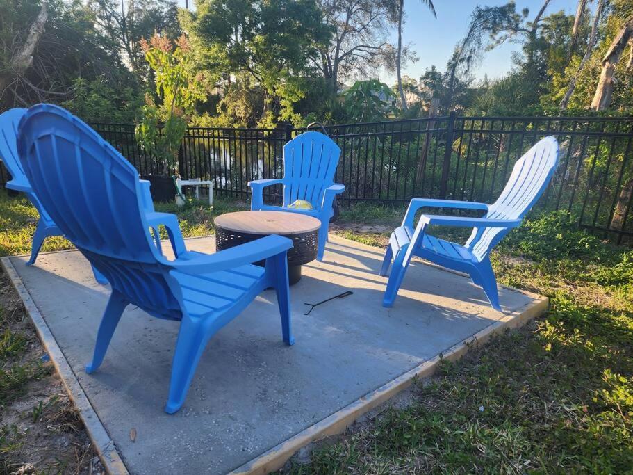 Secluded Backyard With Hot Tub & Pool - 3br & 2b