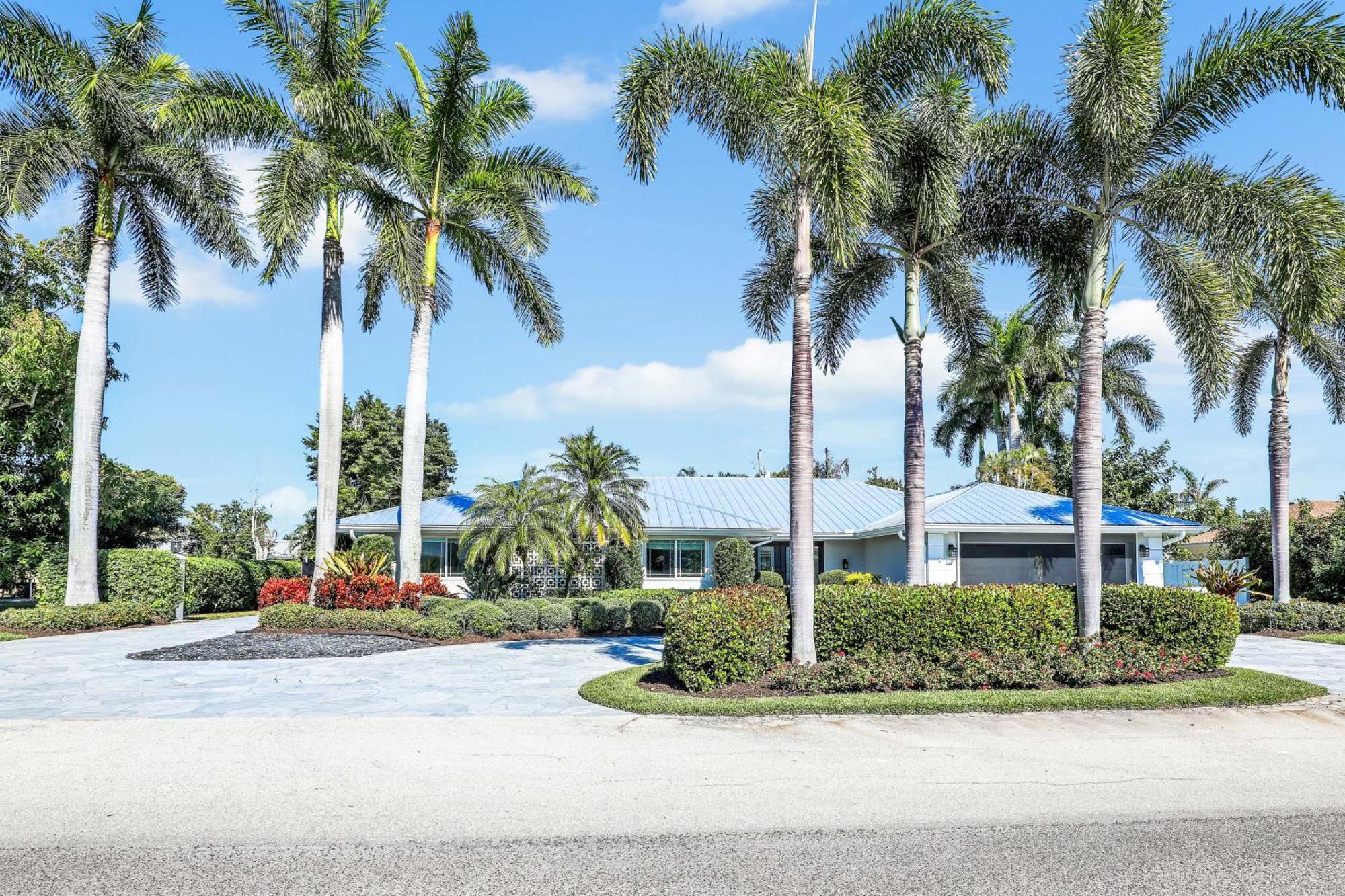 Family Friendly Myers Vacation With Pool Holiday home