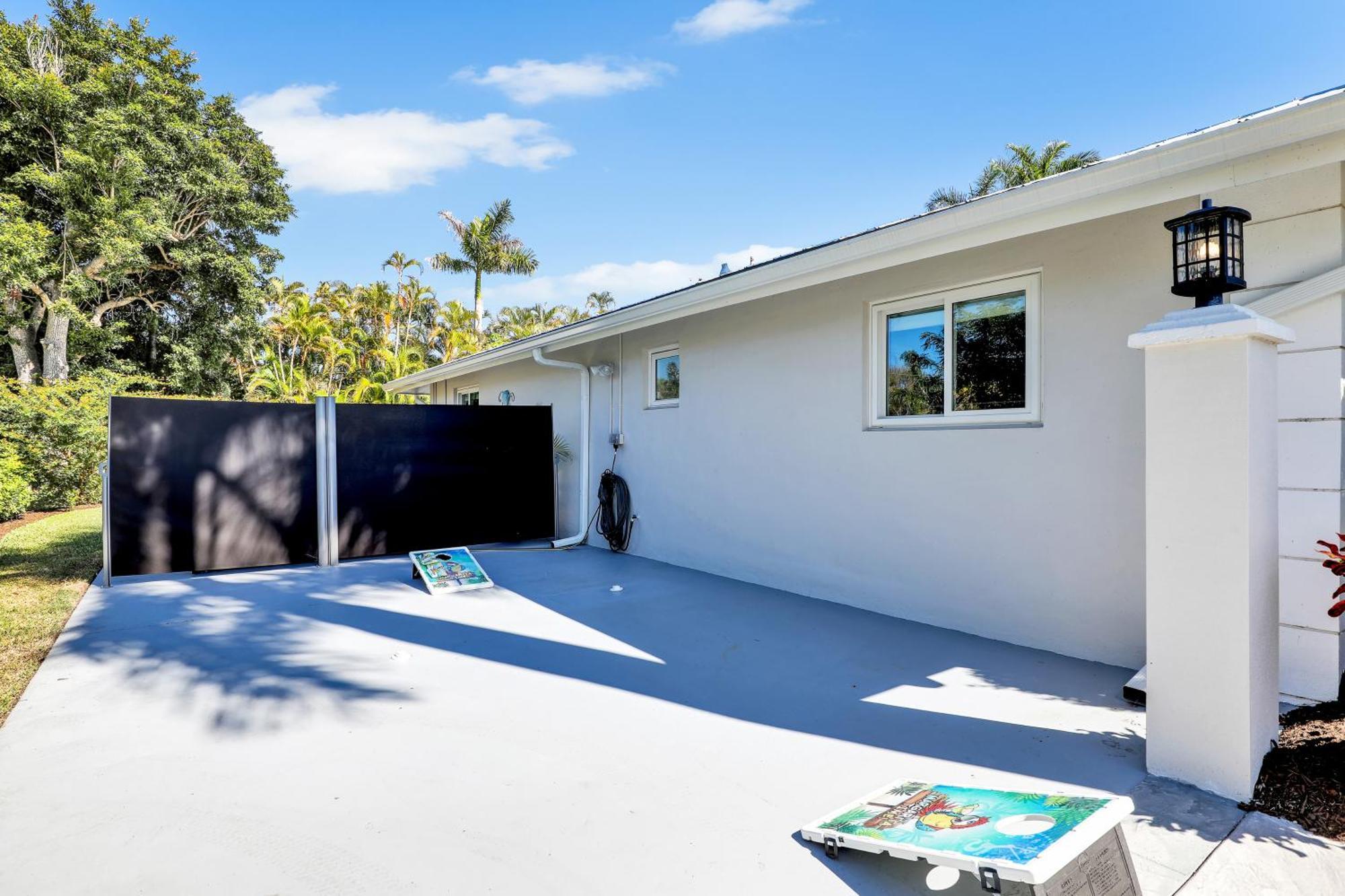 Family Friendly Myers Vacation With Pool Holiday home Fort Myers