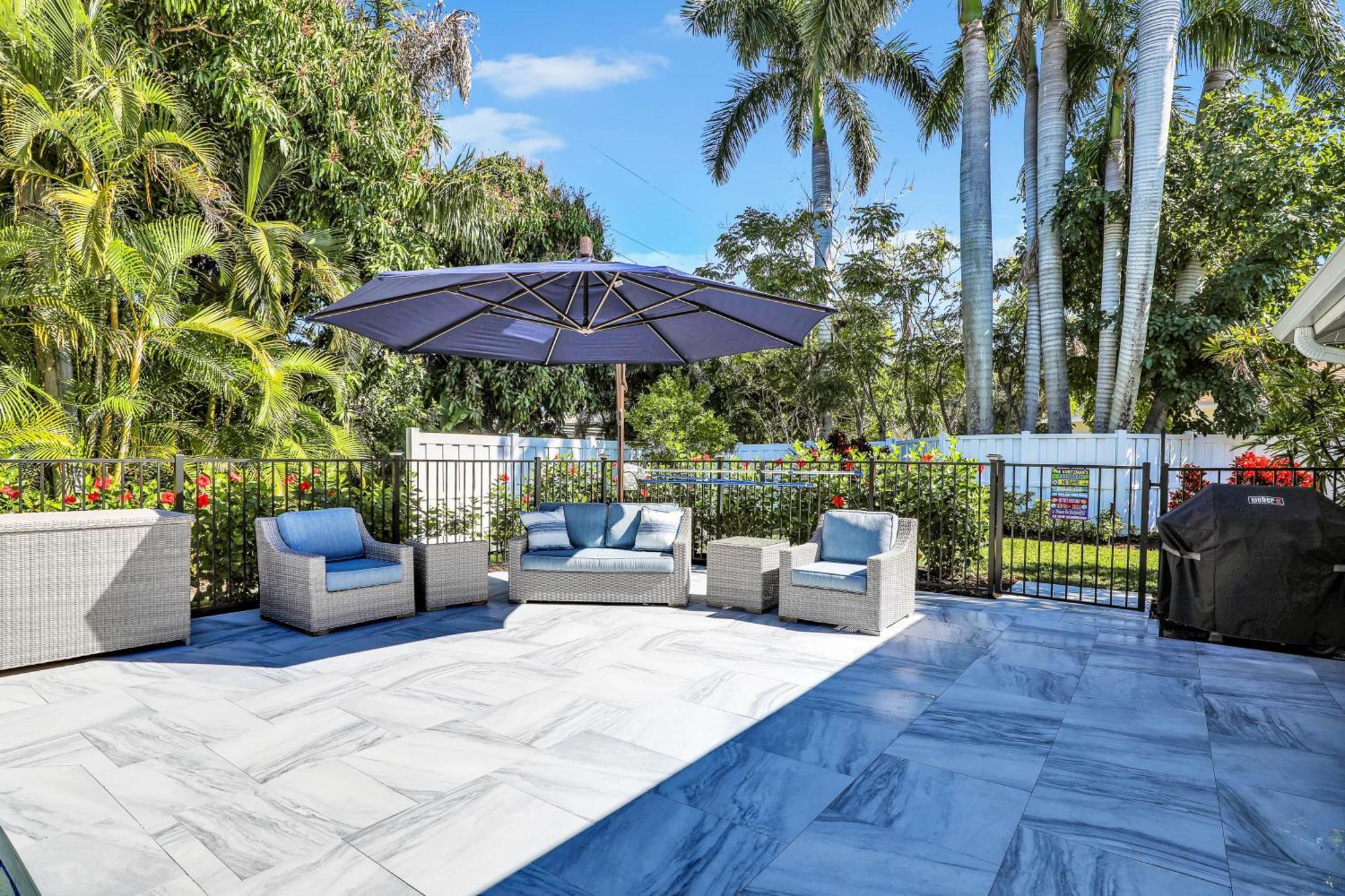 Family Friendly Myers Vacation With Pool Holiday home Fort Myers