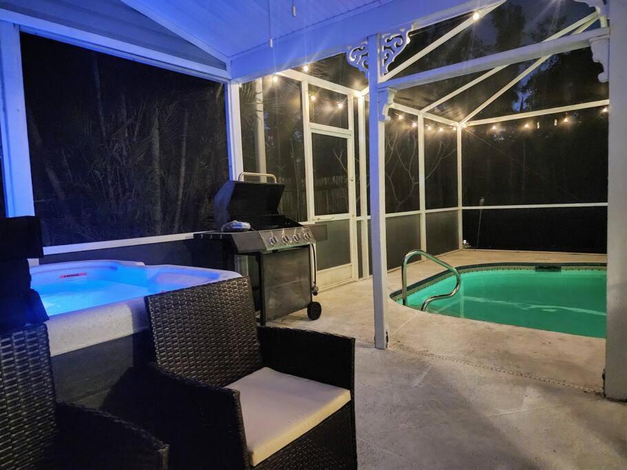 Secluded Backyard With Hot Tub & Pool - 3br & 2b * Fort Myers