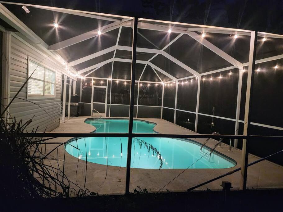 Secluded Backyard With Hot Tub & Pool - 3br & 2b Fort Myers