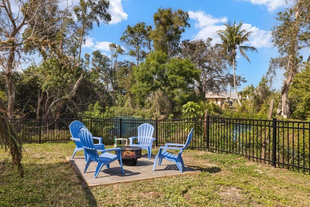 Secluded Backyard With Hot Tub & Pool - 3br & 2b Holiday home