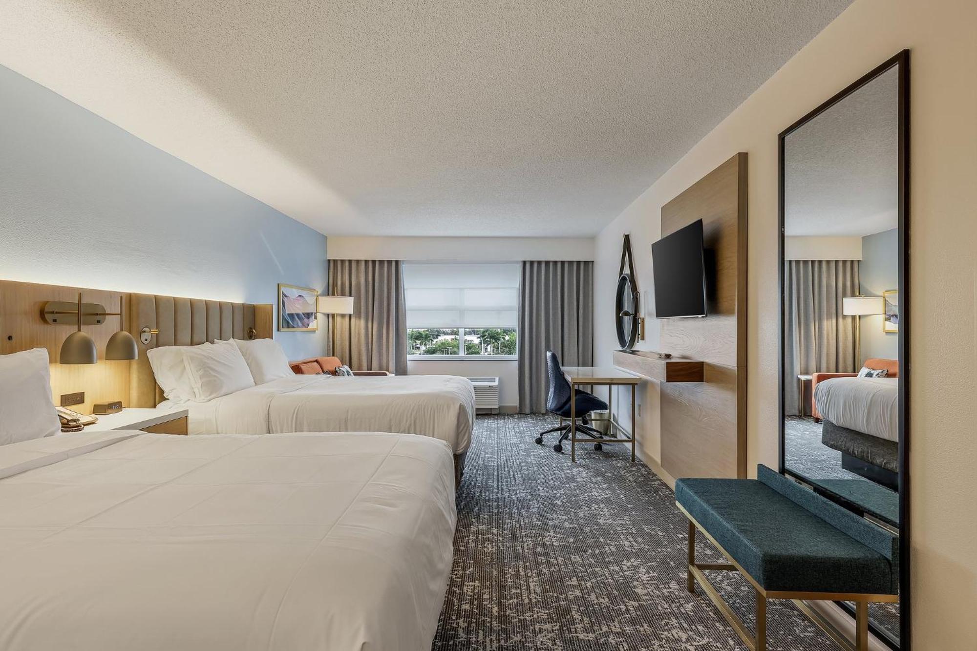 Hotel Crowne Plaza Ft Myers Gulf Coast By Ihg Fort Myers