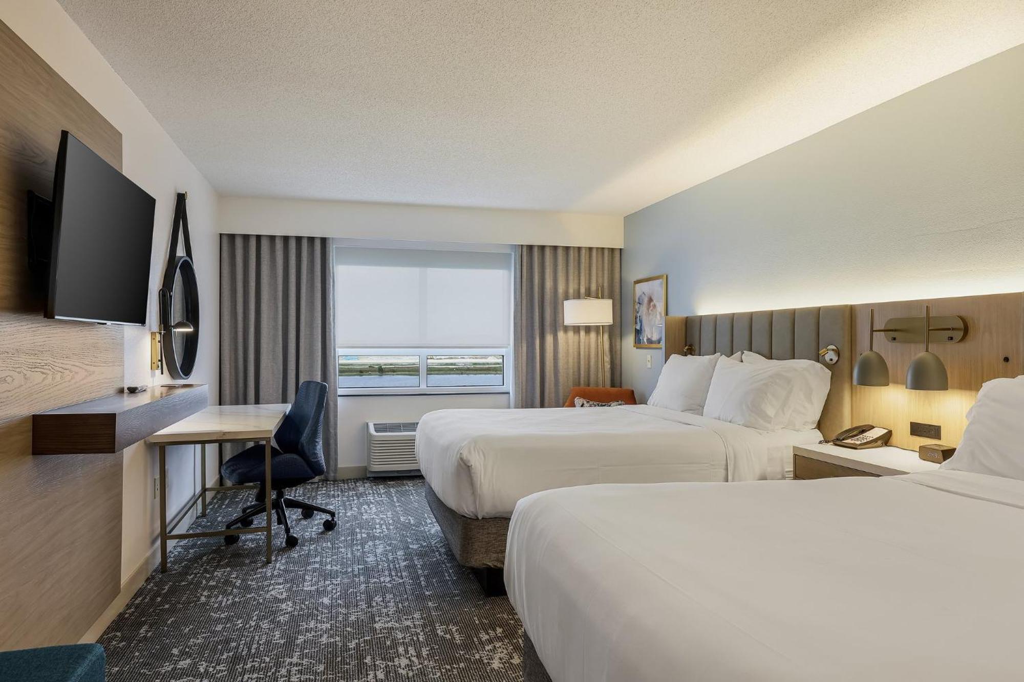 Hotel Crowne Plaza Ft Myers Gulf Coast By Ihg 3*