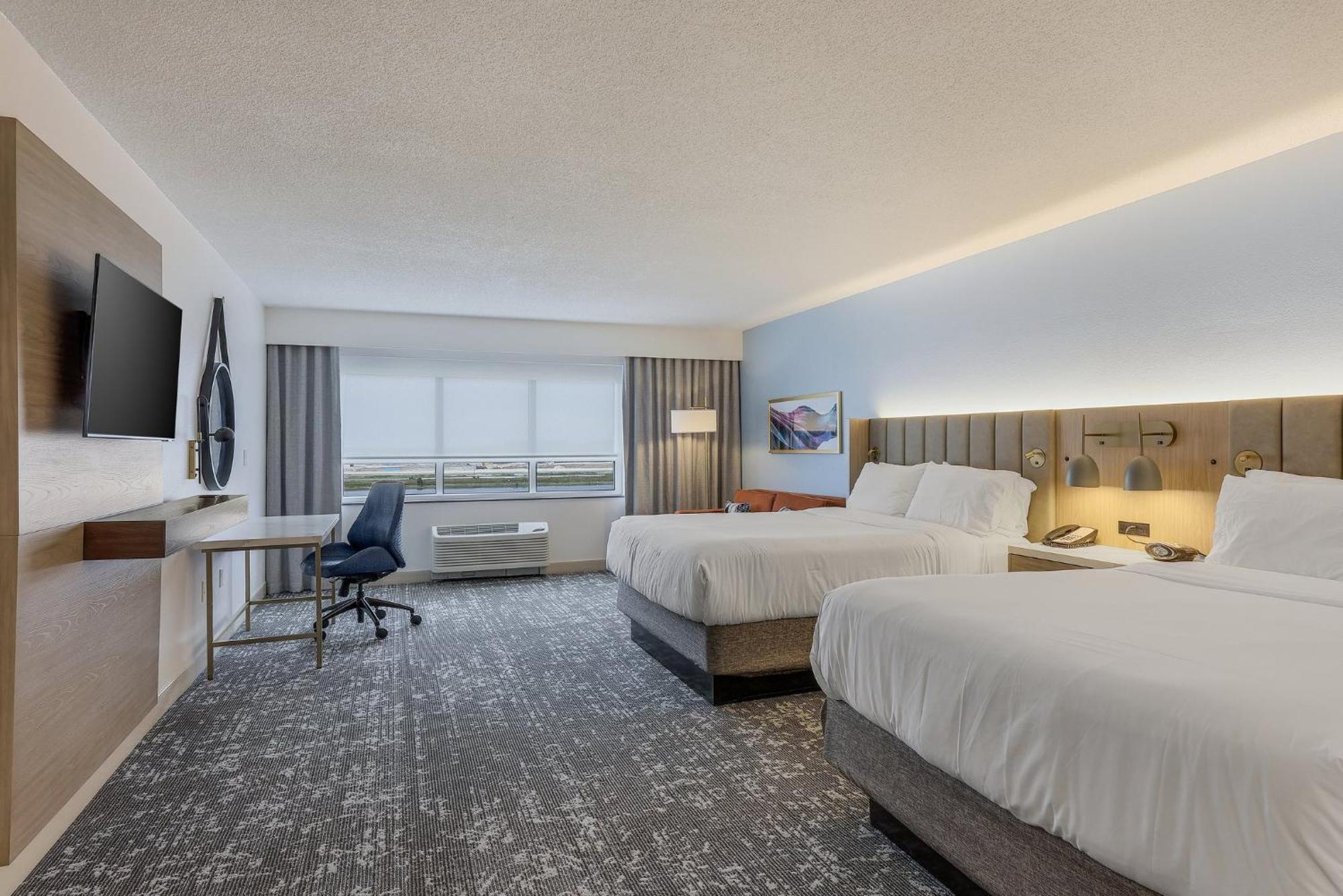 Crowne Plaza Ft Myers Gulf Coast By Ihg Hotel 3*