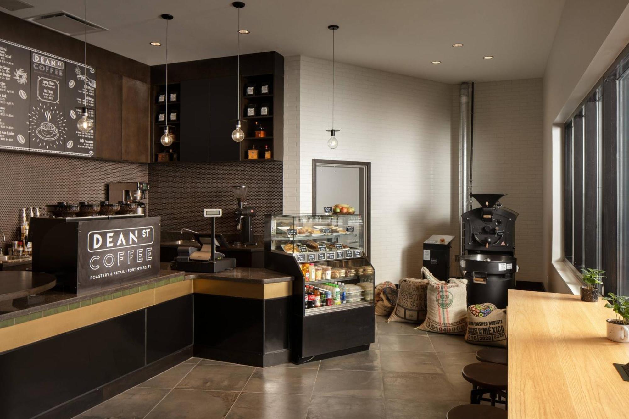 Luminary & Co., Autograph Collection Hotel 4*