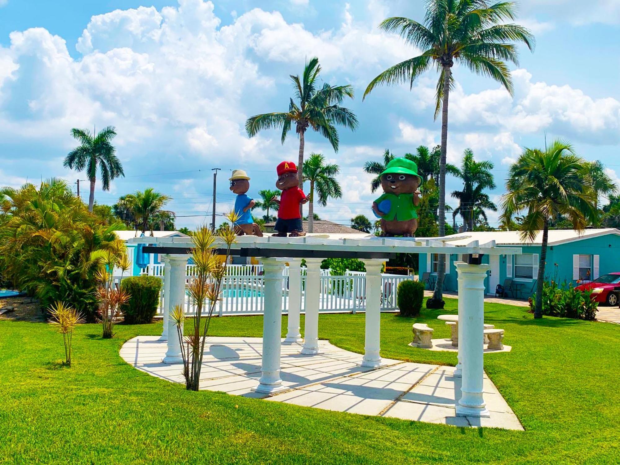 2 Bed With Pool, Close To Beach! Bbq Grills & Patio * Fort Myers