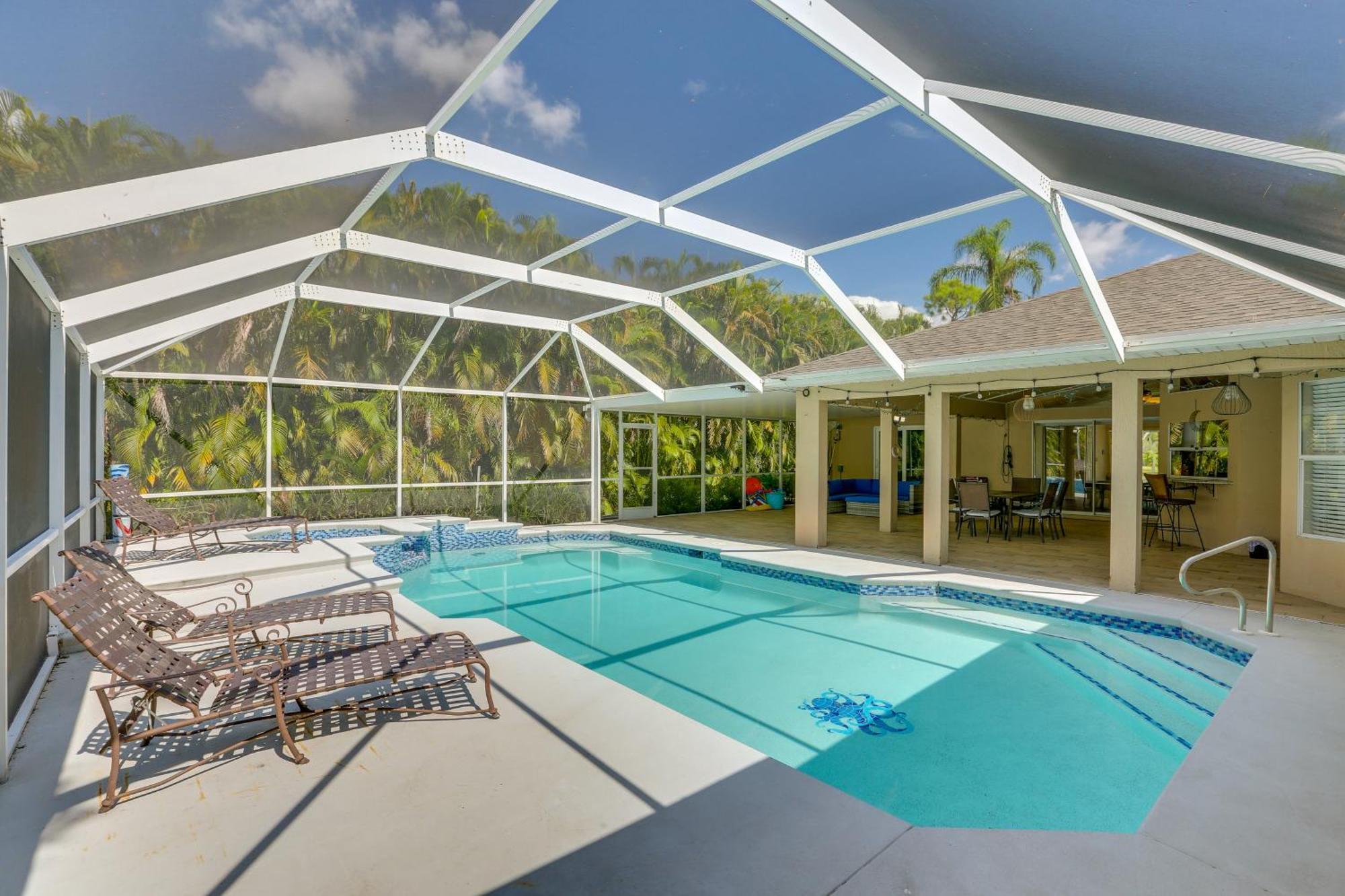 Private Myers Escape With Screened Pool And Lanai