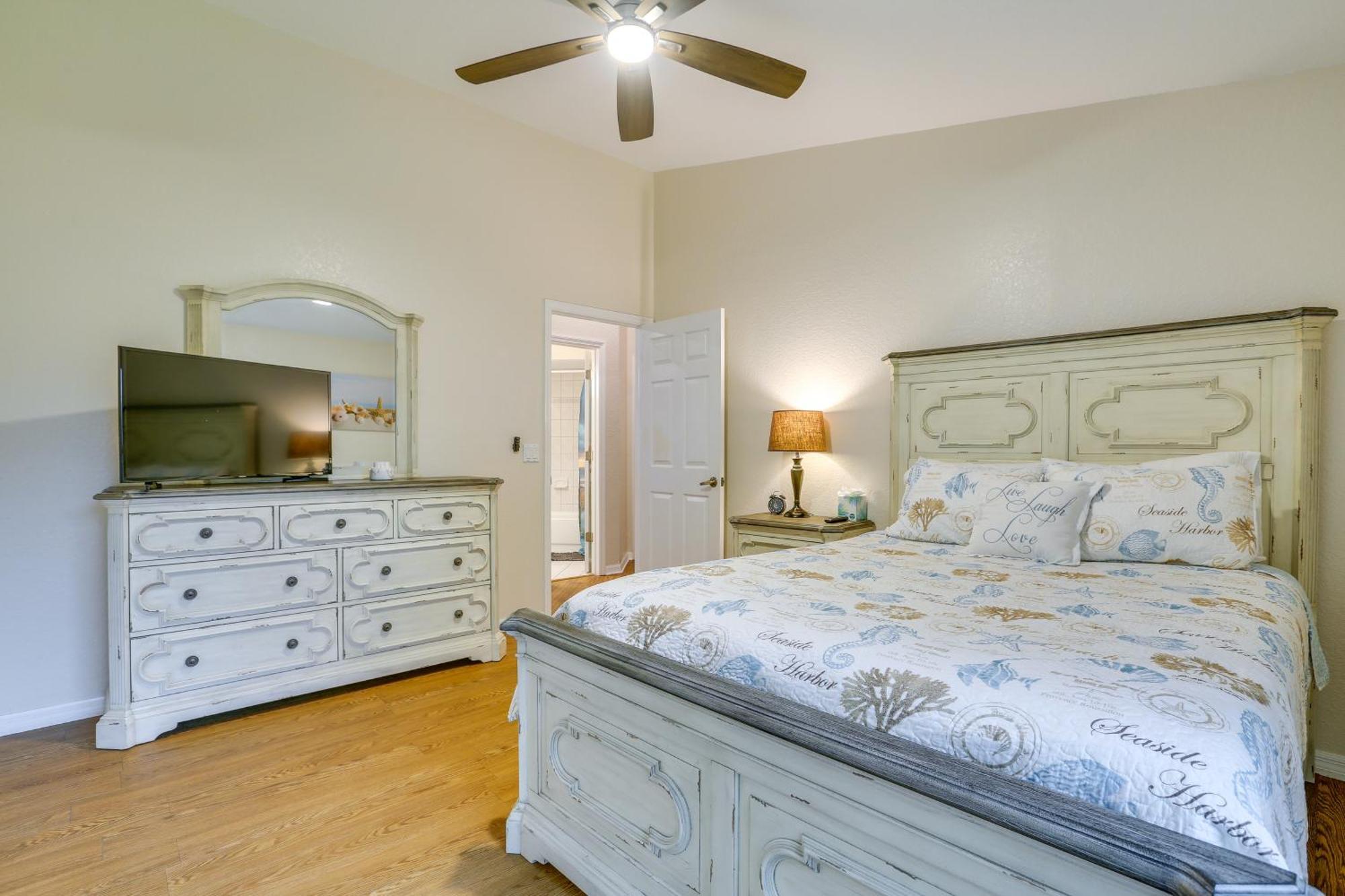 Private Myers Escape With Screened Pool And Lanai Holiday home *