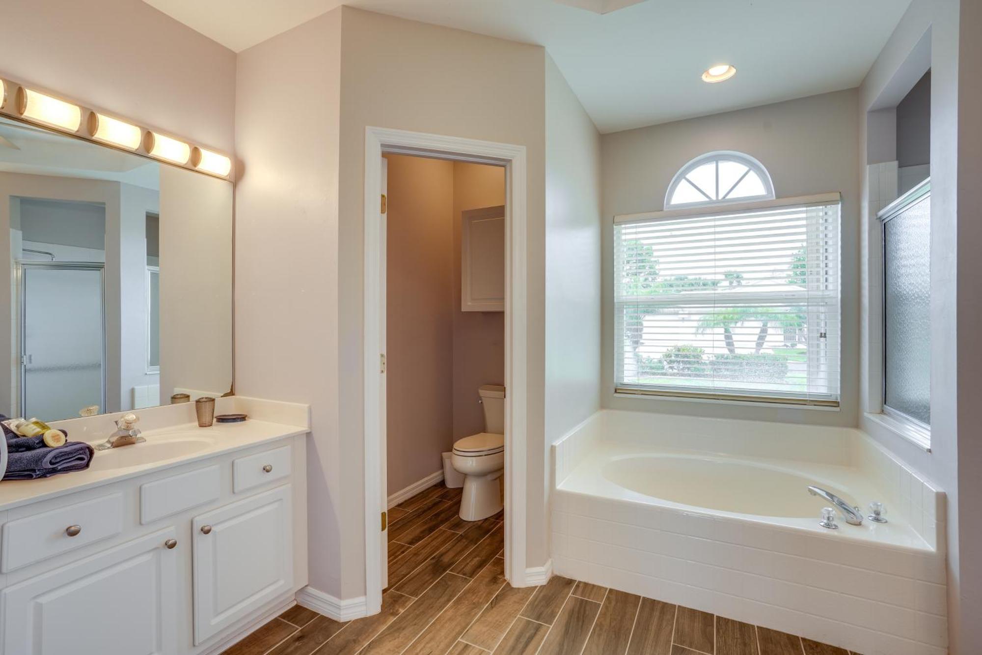 Sunny Myers With Heated Pool! * Fort Myers
