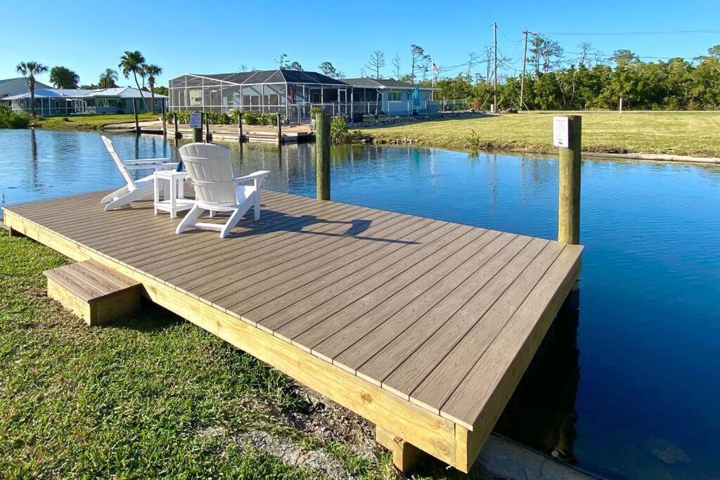Waterfront Gulf Gateway: Pool/dock/grill/gameroom Holiday home