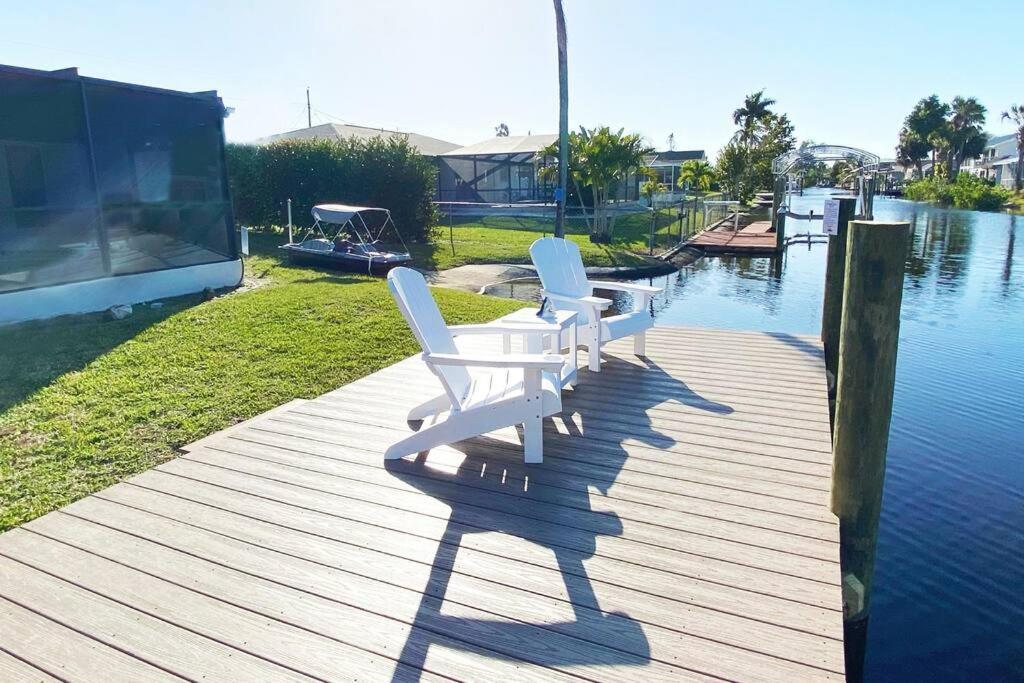 Waterfront Gulf Gateway: Pool/dock/grill/gameroom *