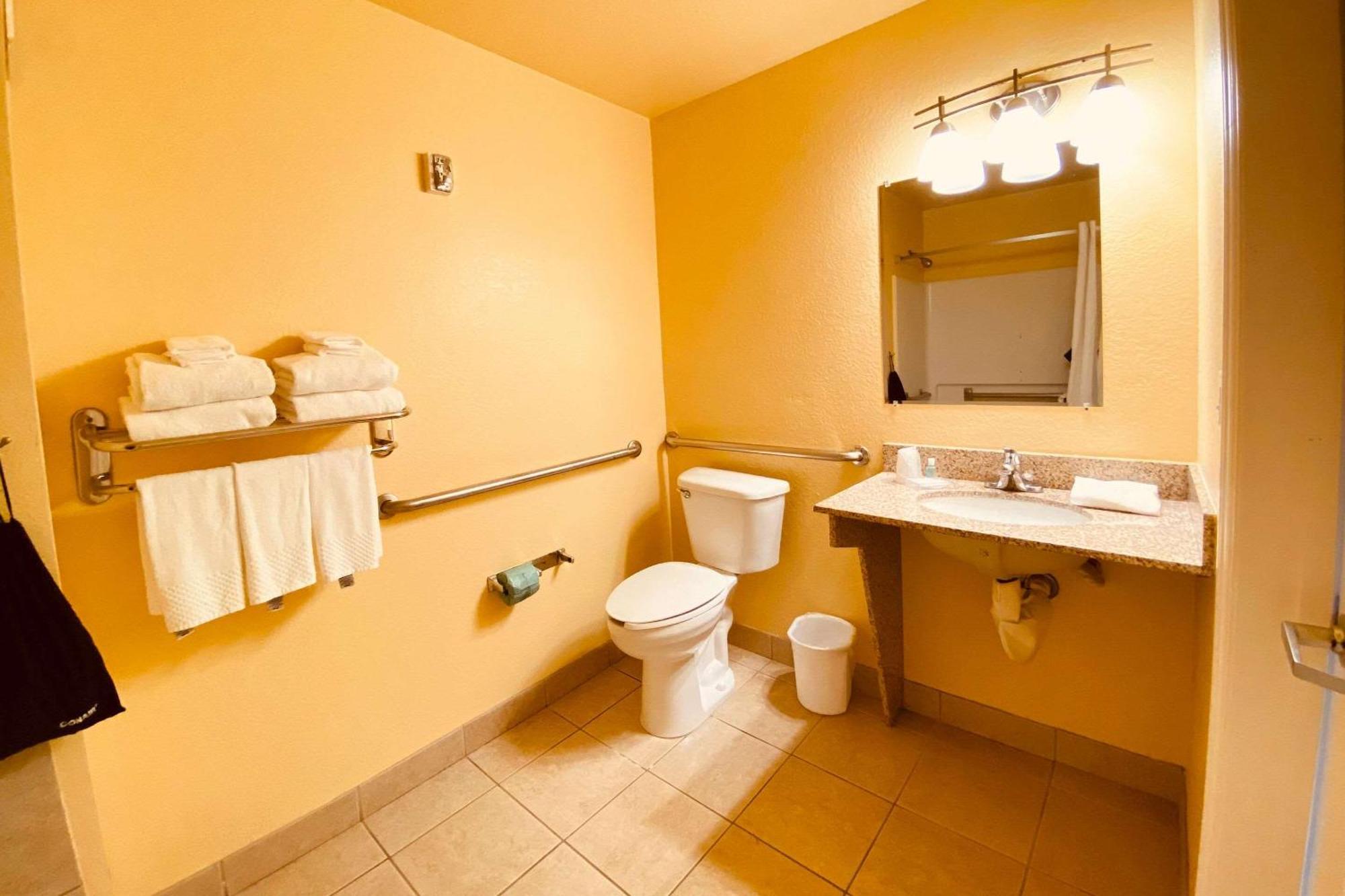 Hotel Suburban Myers Cape Coral 2*