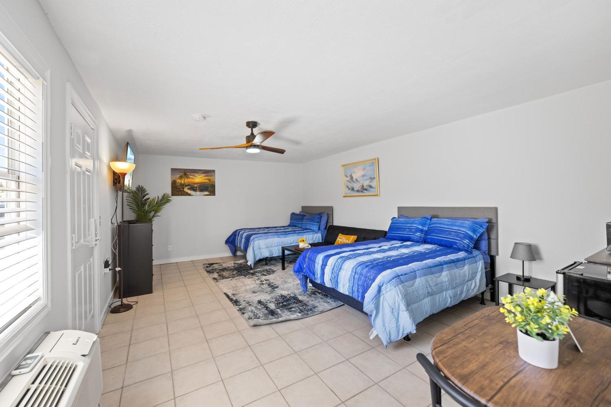Apartment 2 Bed With Pool, Close To Beach! Bbq Grills & Patio
