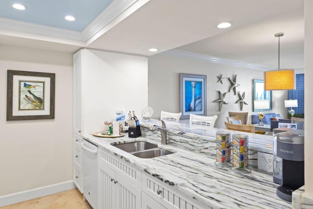 Apartment Gorgeous Renovated In Upscale Sanibel Harbour Tower Fort Myers