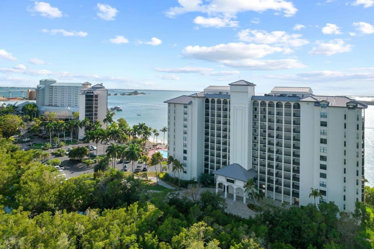Gorgeous Renovated In Upscale Sanibel Harbour Tower *