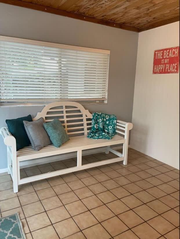 Holiday home Cute Coastal With Pool