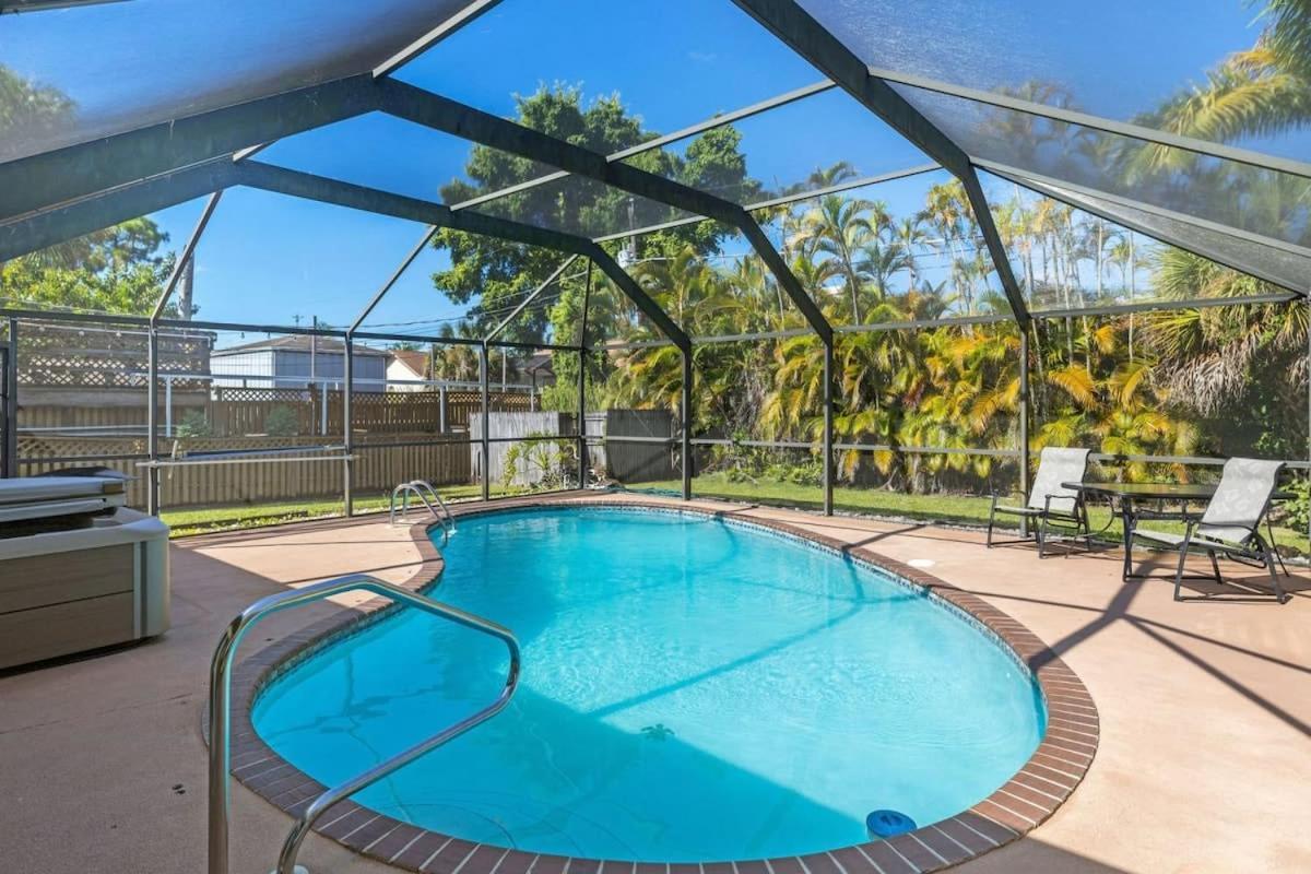 Holiday home Cute Coastal With Pool *