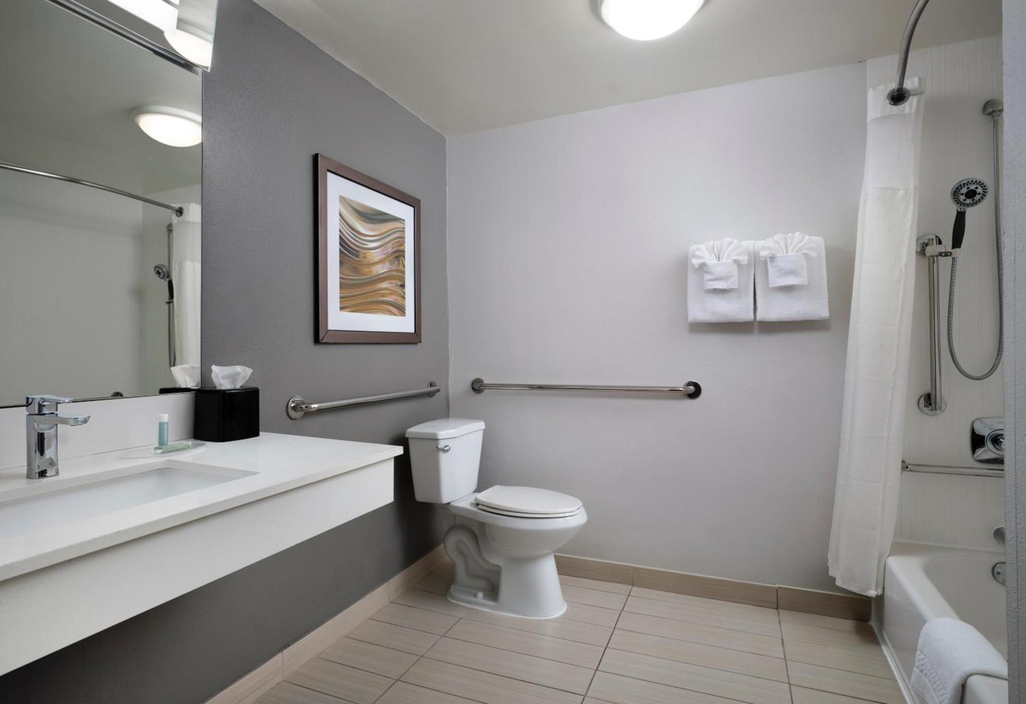 Courtyard Myers Cape Coral 3*