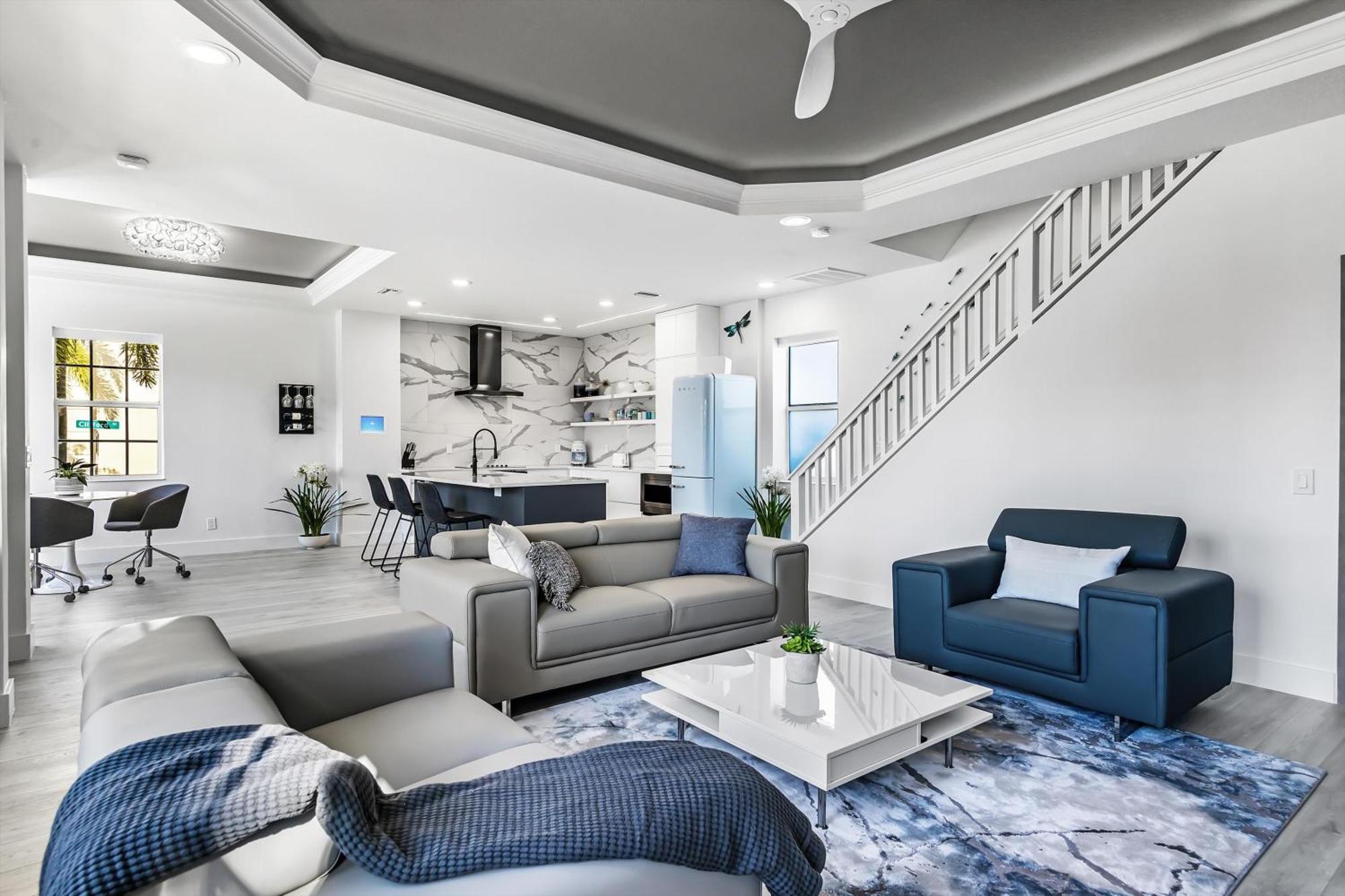 Holiday home Chic & Cozy River District Townhouse *