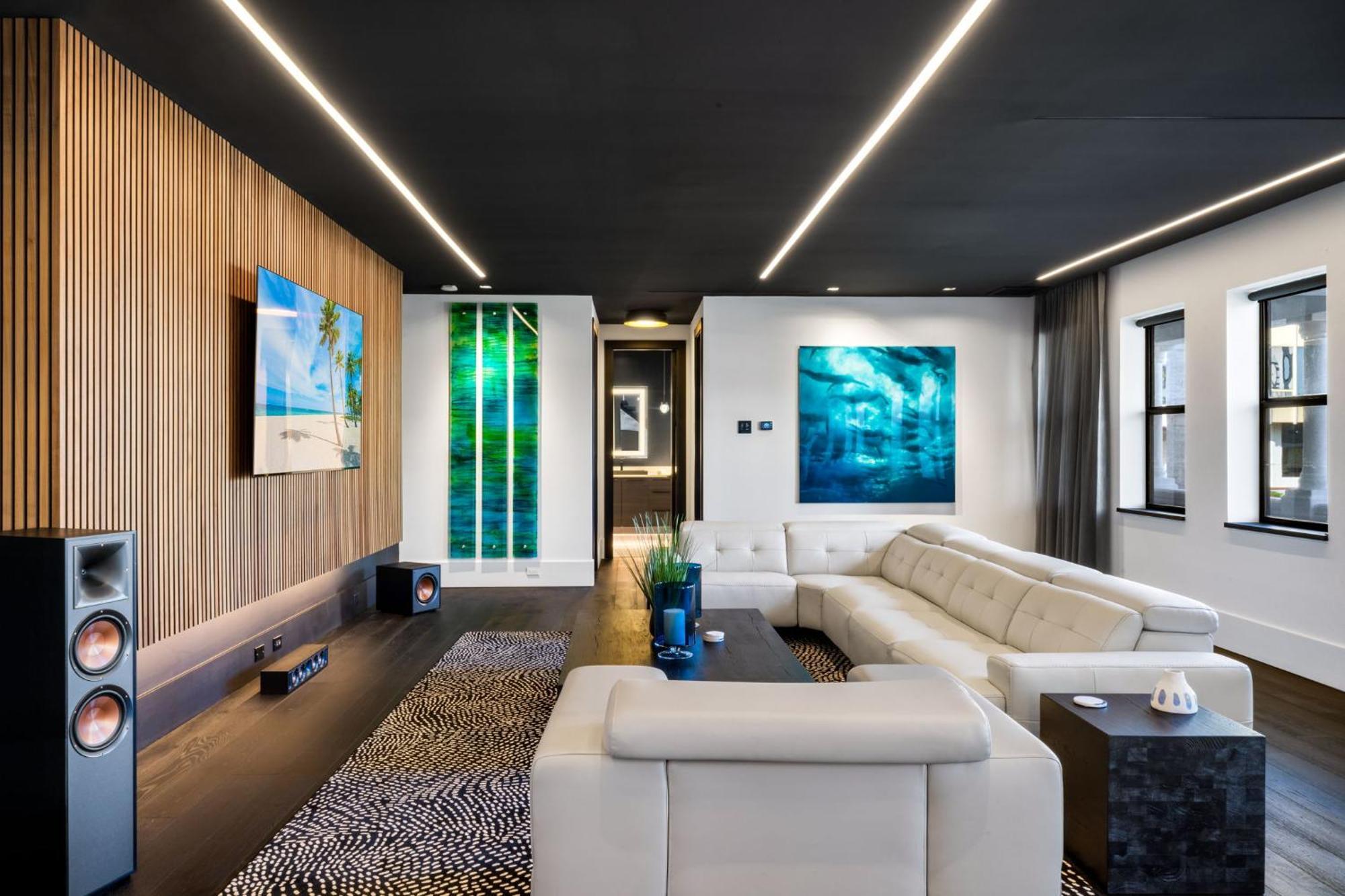 Holiday home Modern Loft In Downtown River District *