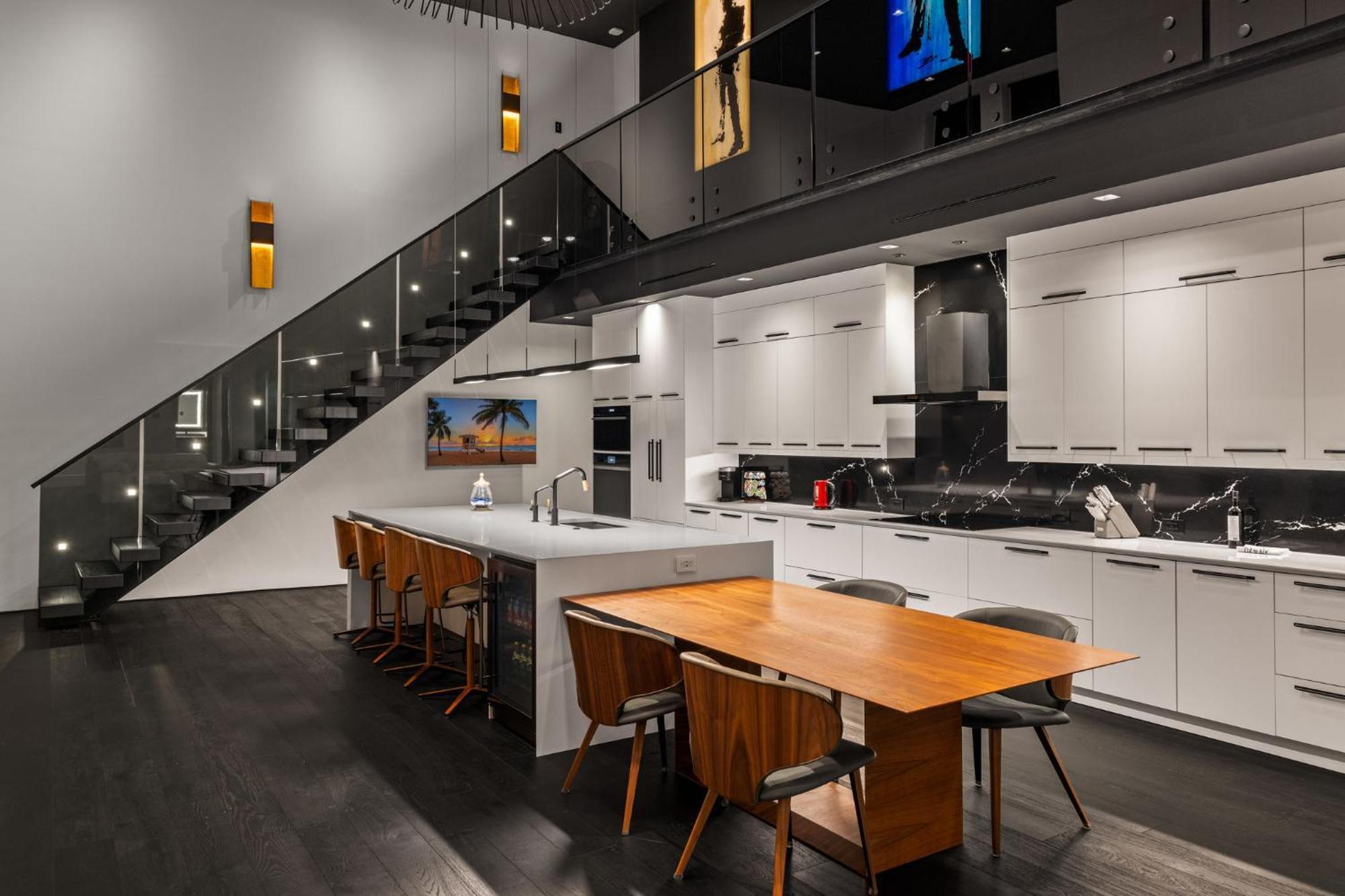 Modern Loft In Downtown River District Holiday home Fort Myers