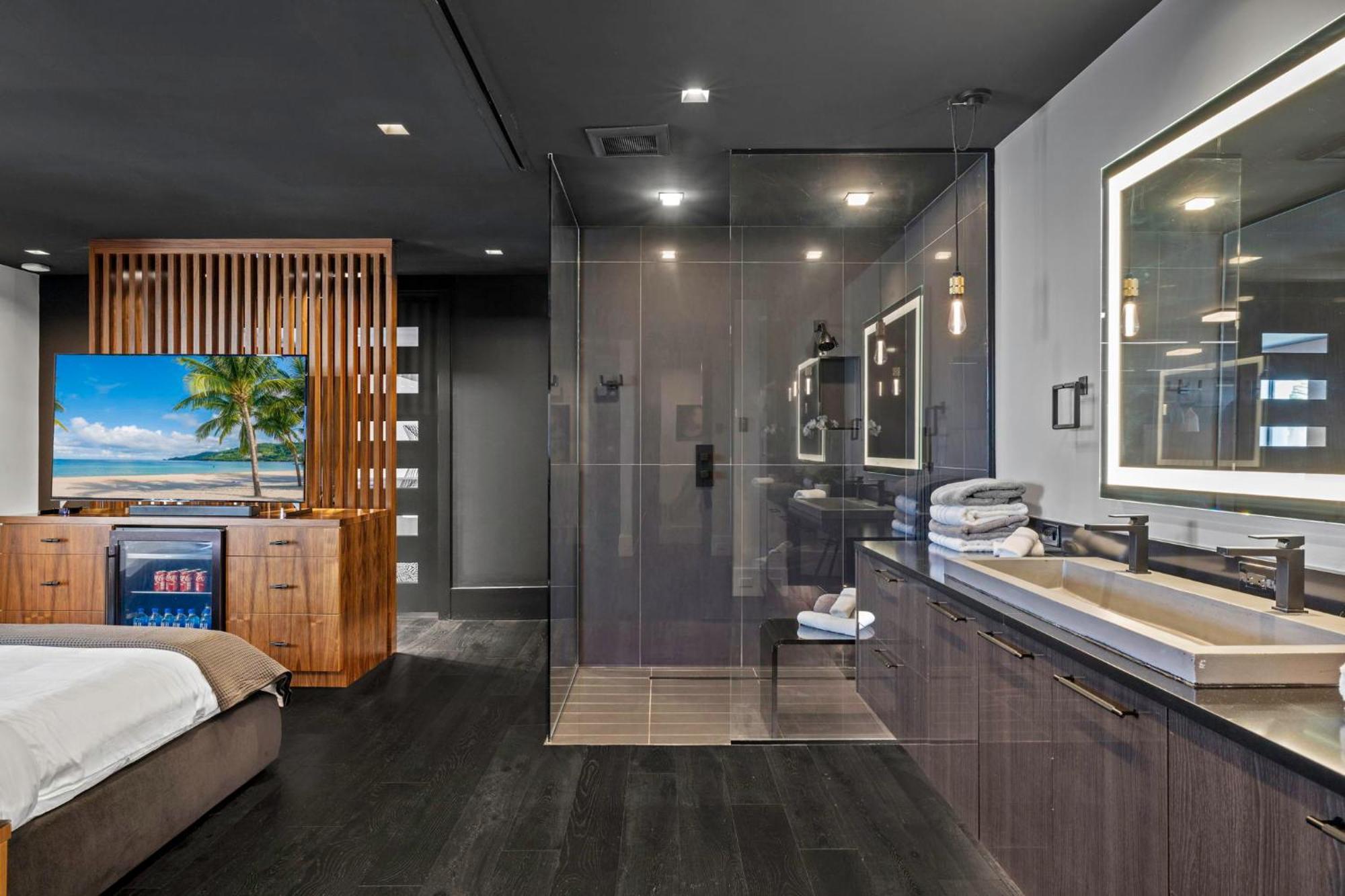 Modern Loft In Downtown River District Fort Myers