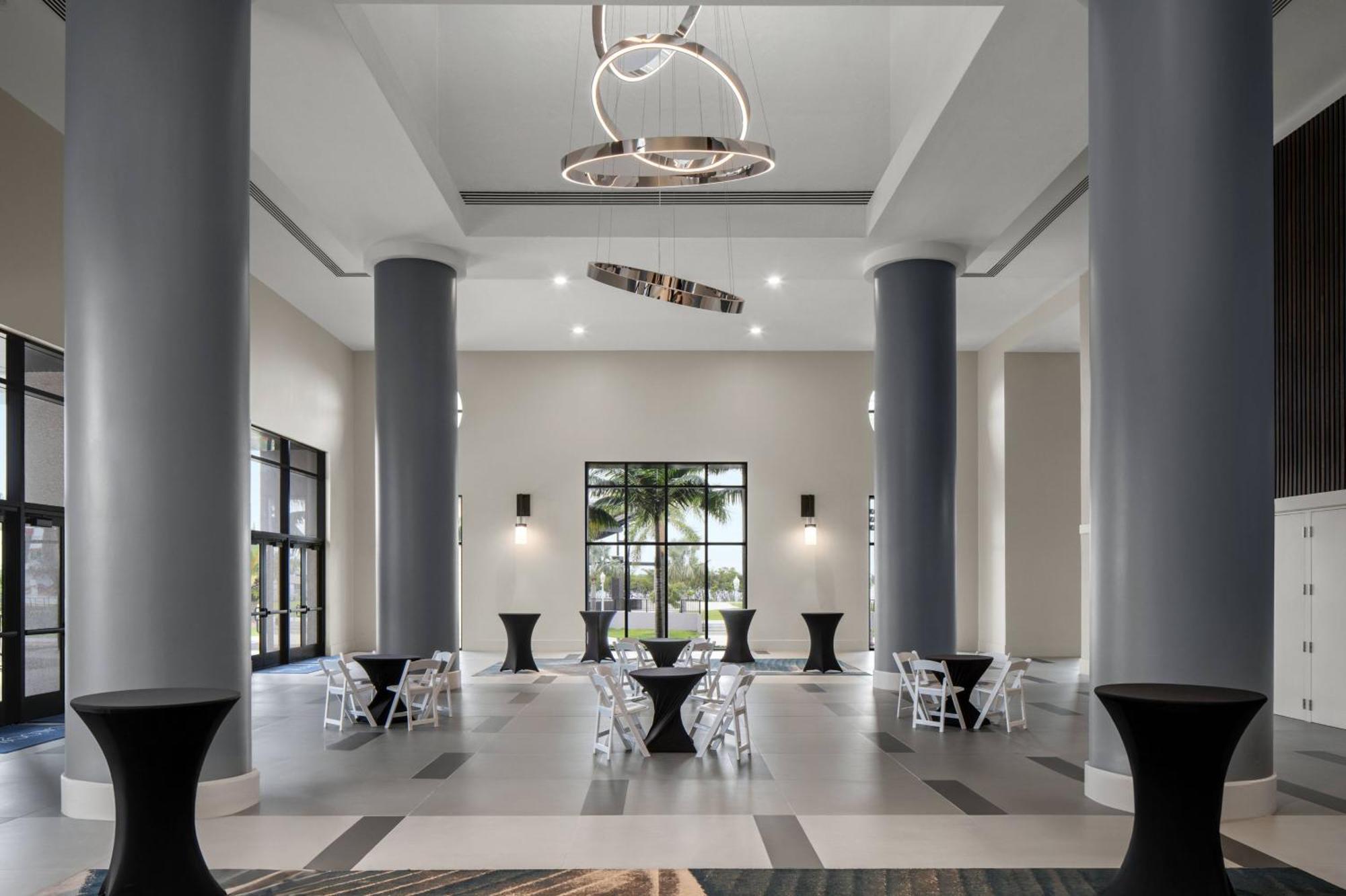 Luminary & Co., Autograph Collection Hotel Fort Myers