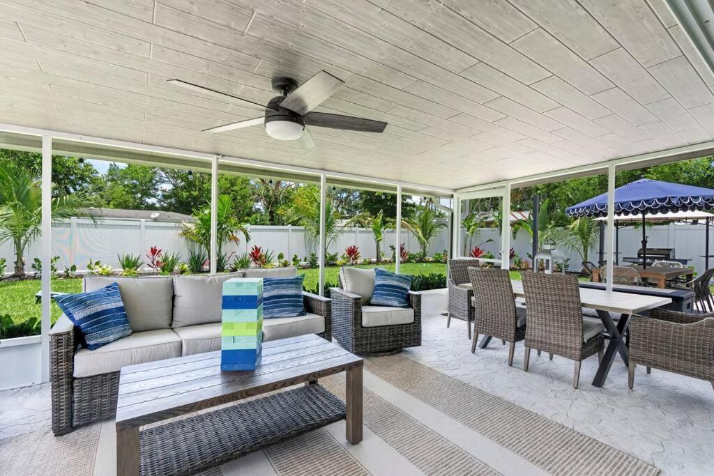 Stunning New Listing Complete Remodel Conveniently Located Three Bedroom Den With Sleeper Sofa