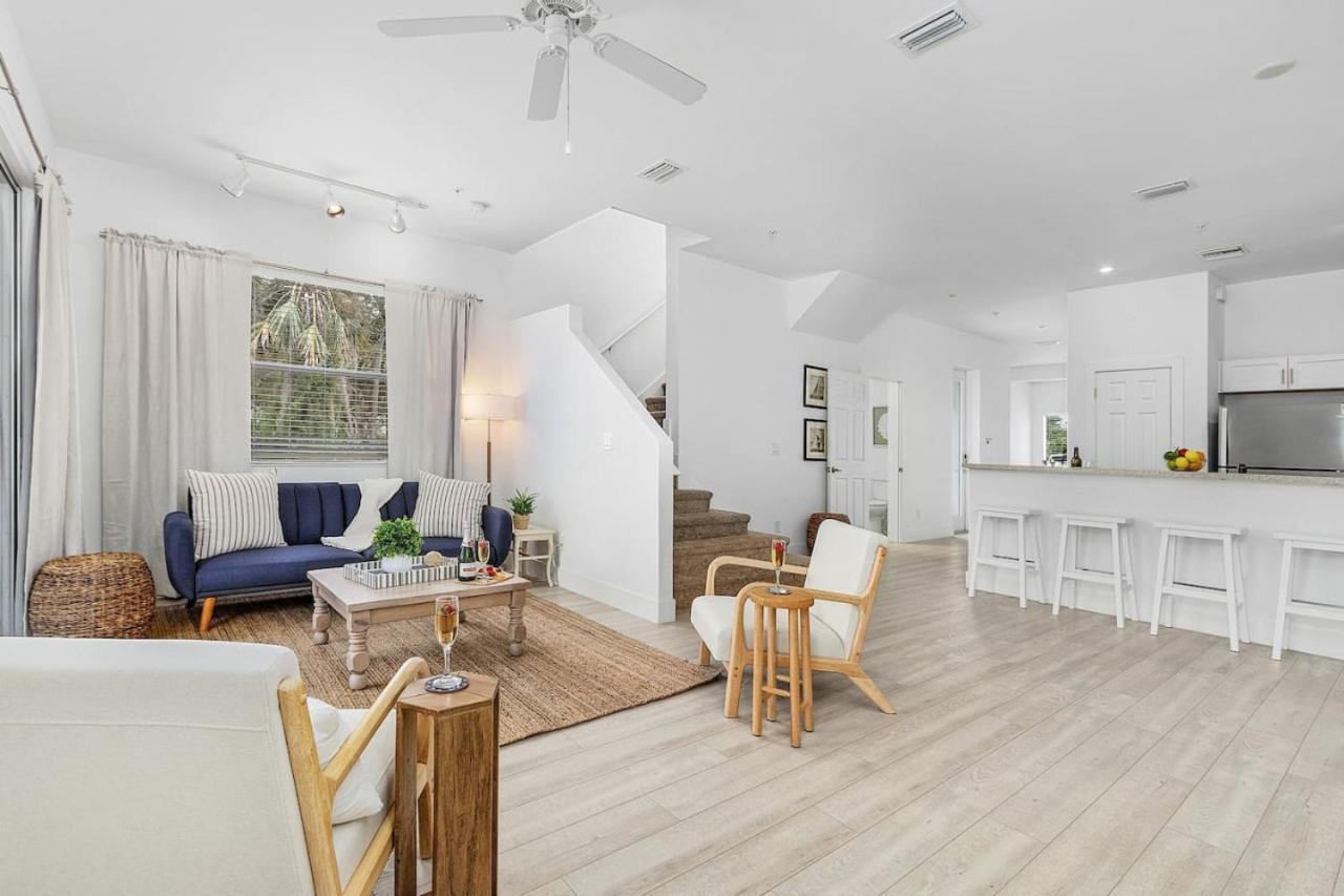 Hideaway At Hidden Palms Cove Holiday home Fort Myers