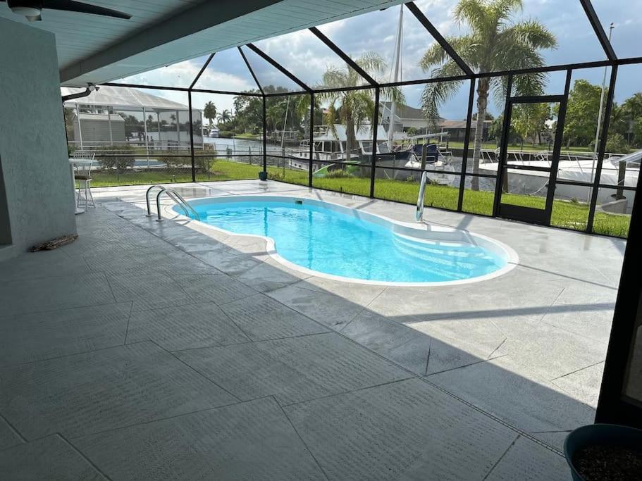 Holiday home Cozy 2 Bedroom Waterfront With Heated Pool *
