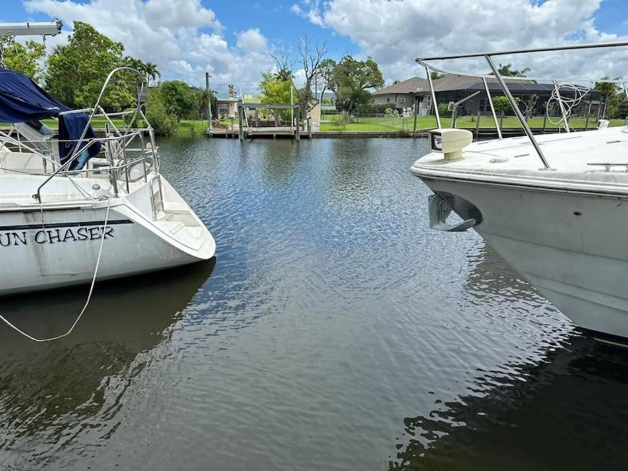 Holiday home Cozy 2 Bedroom Waterfront With Heated Pool *