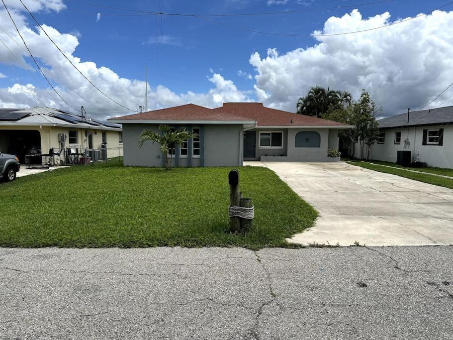 Cozy 2 Bedroom Waterfront With Heated Pool