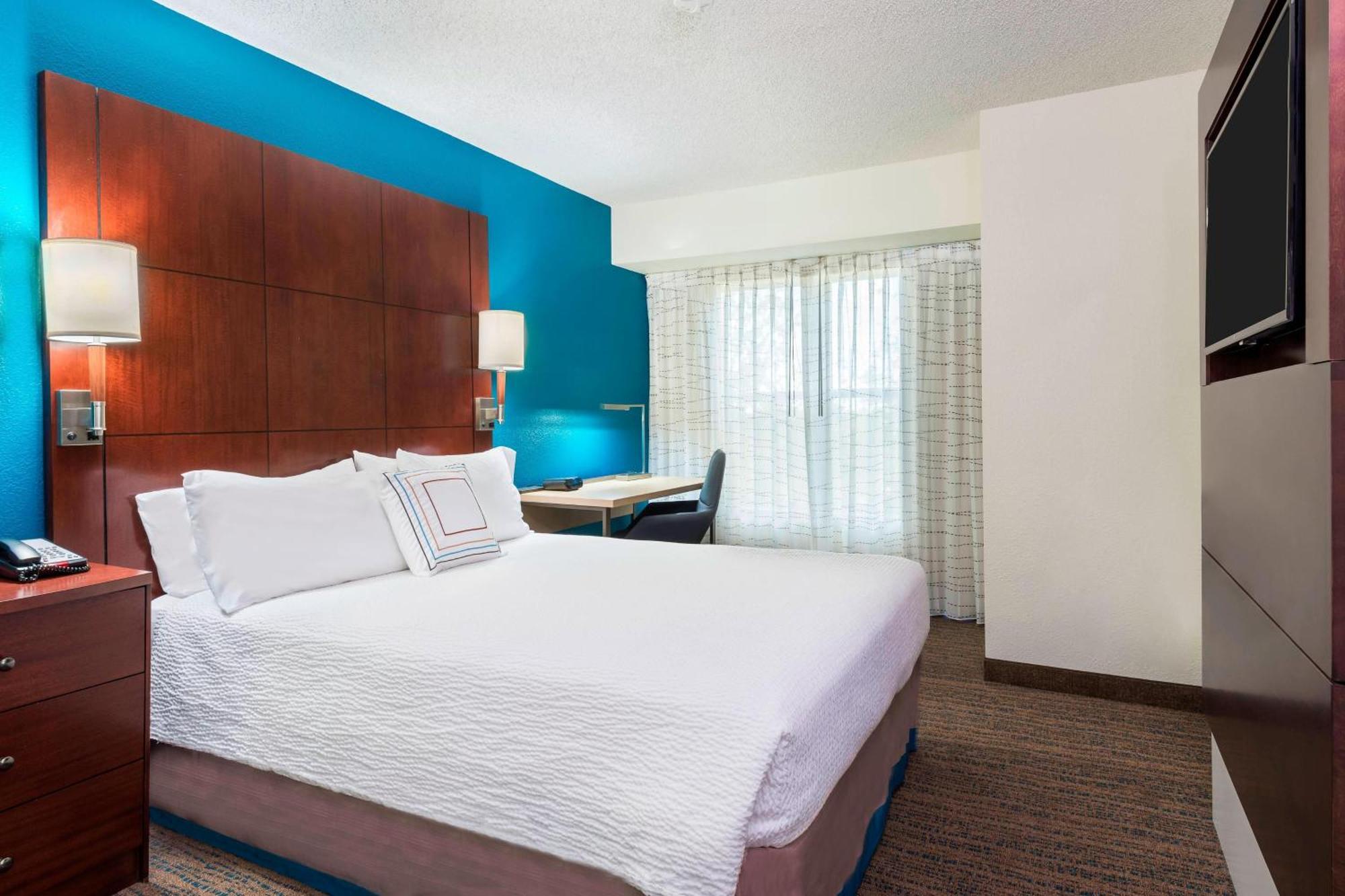 By Marriott Myers Hotel Fort Myers