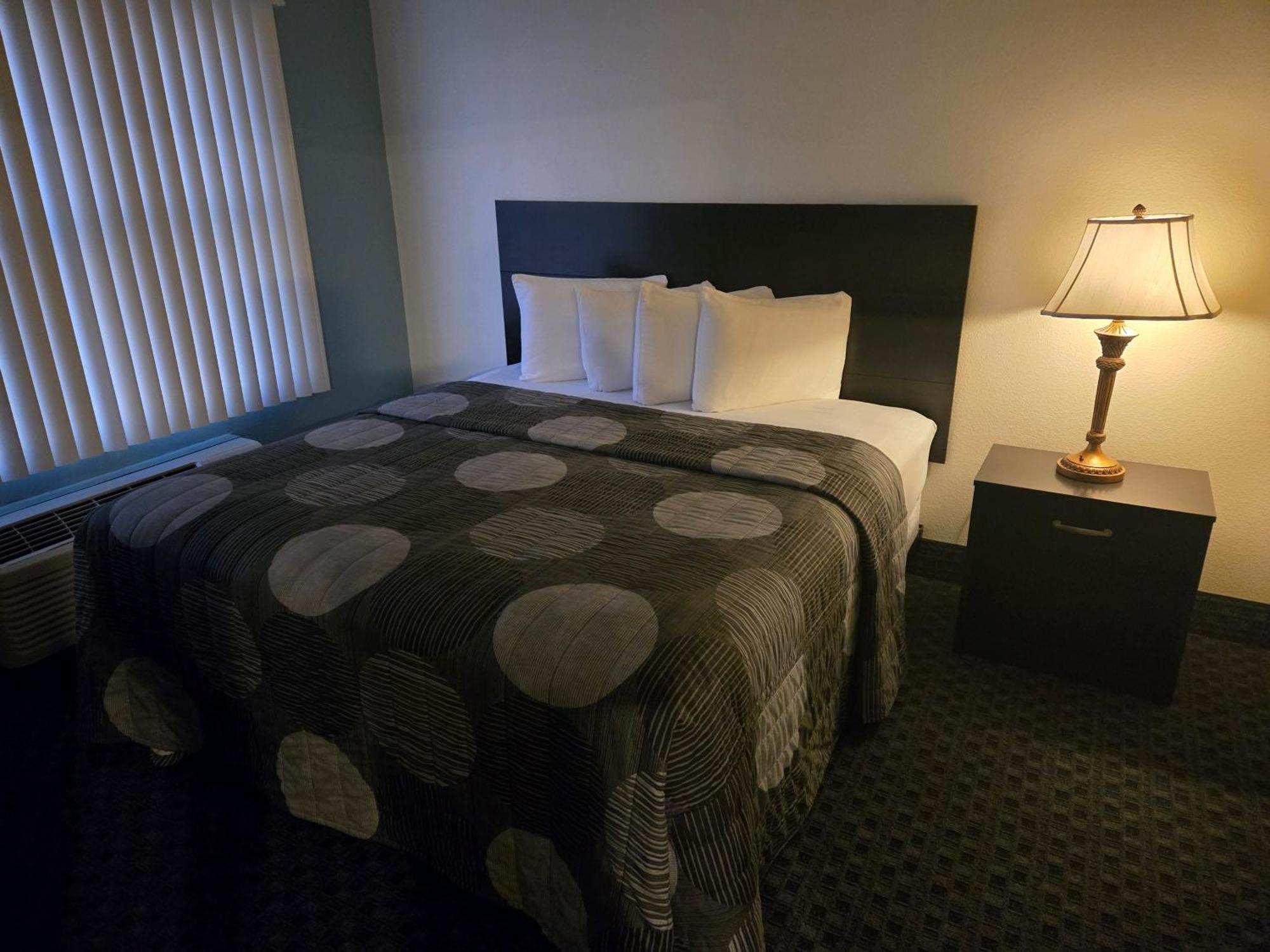 Allure Of Myers Hotel 3*