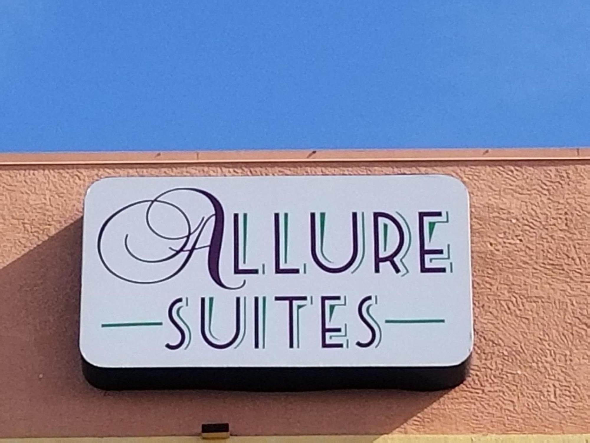 Hotel Allure Of Myers 3*