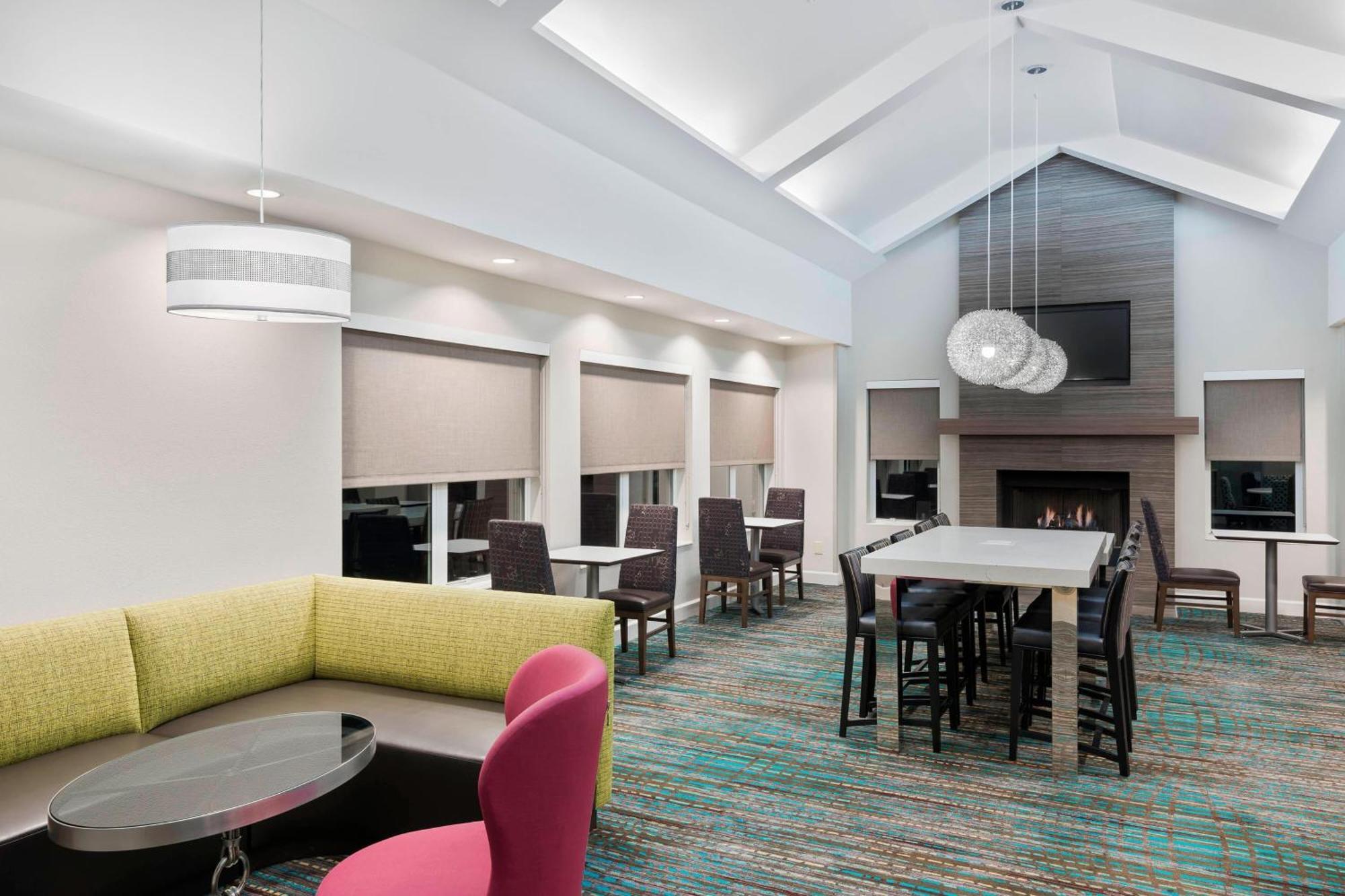 Hotel By Marriott Myers 3*
