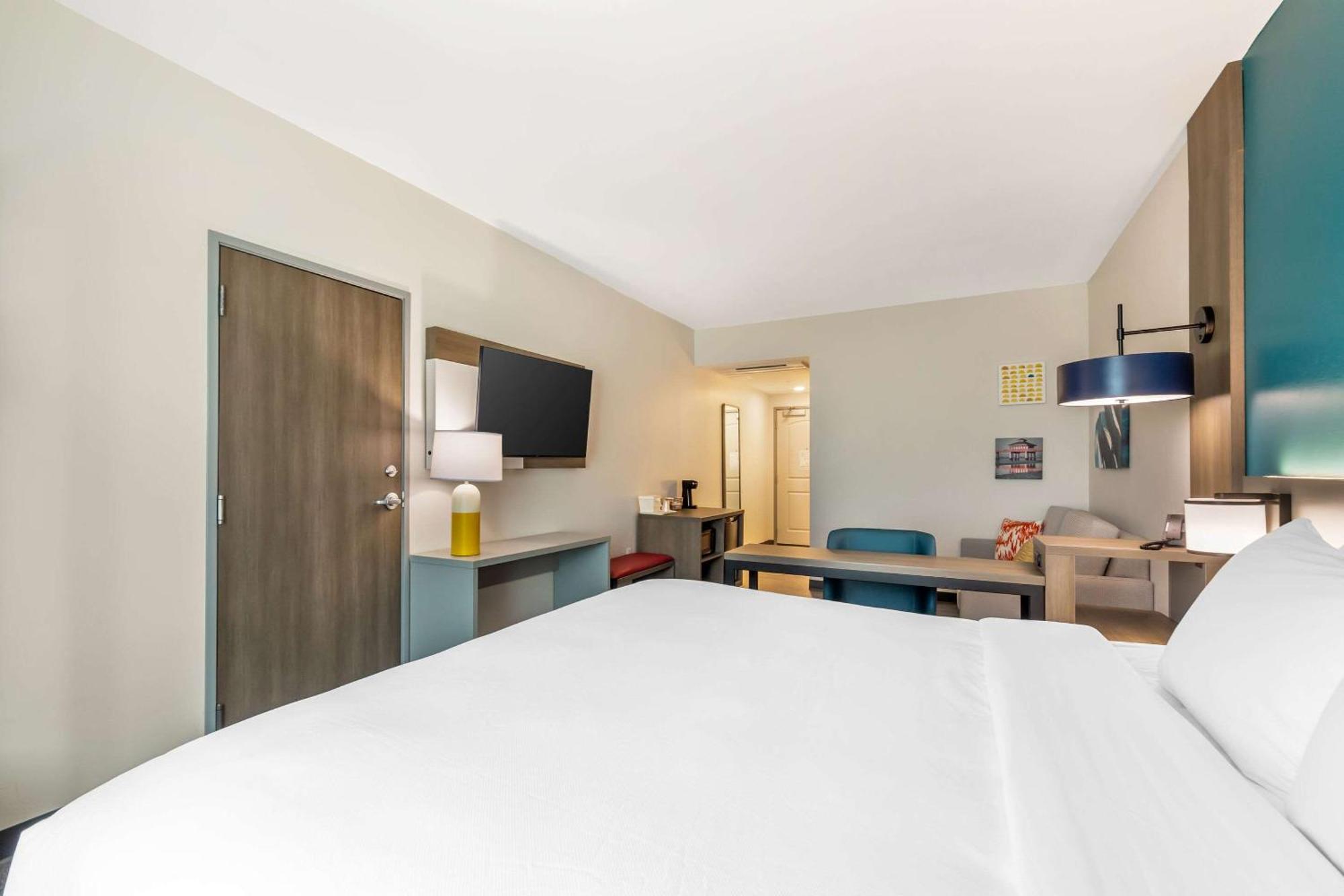 Hotel Comfort Myers East I-75 *