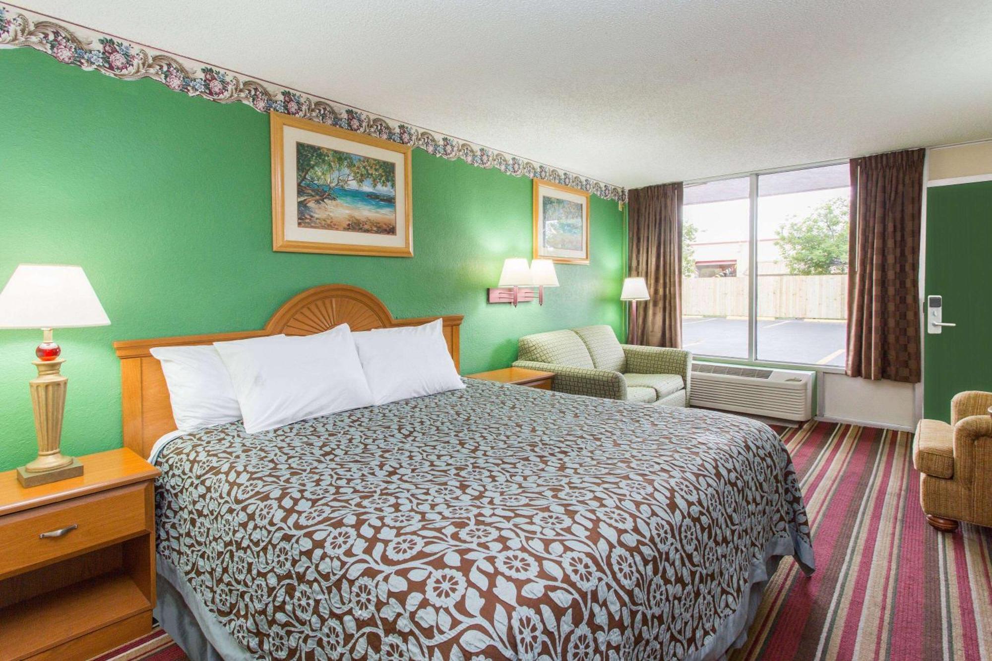 Hotel Days By Wyndham Myers Fort Myers