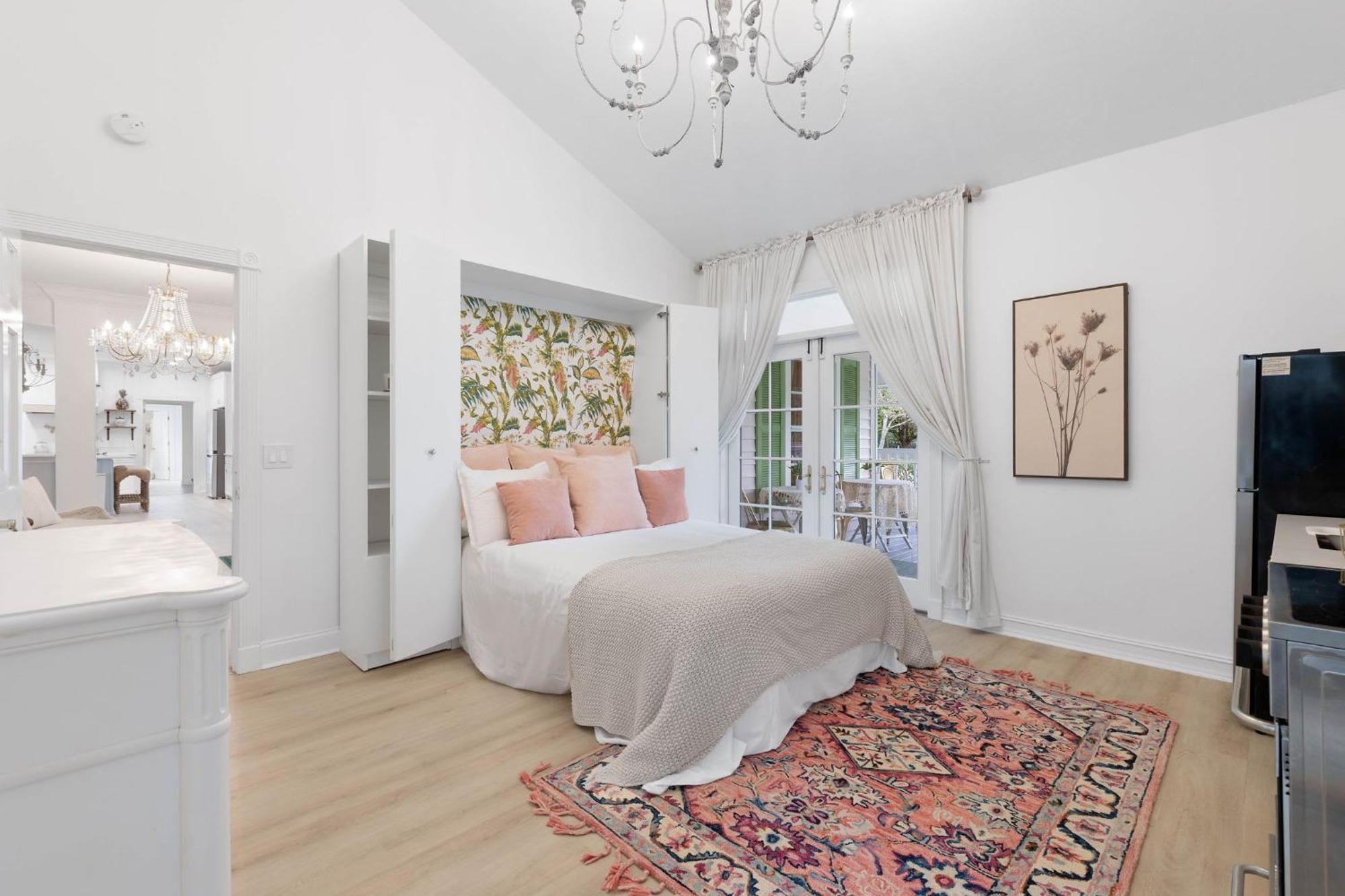 Elegant Private Old South Florida Estate New Sleeps 18 To 20 Large Families Retreat Weddings Reunions Nanny Quarters * Fort Myers