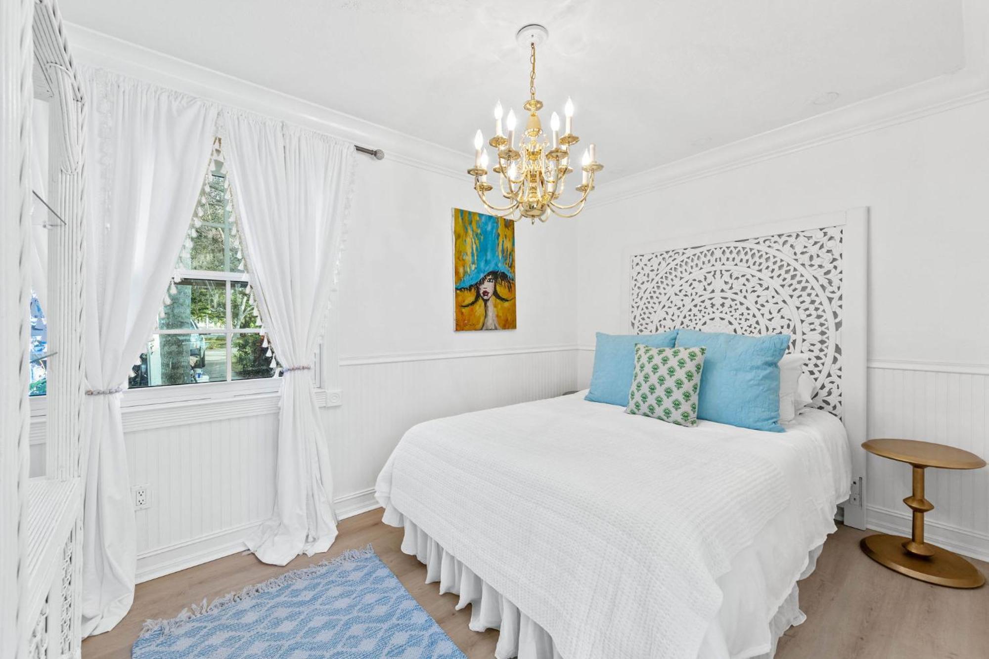 Elegant Private Old South Florida Estate New Sleeps 18 To 20 Large Families Retreat Weddings Reunions Nanny Quarters Holiday home *