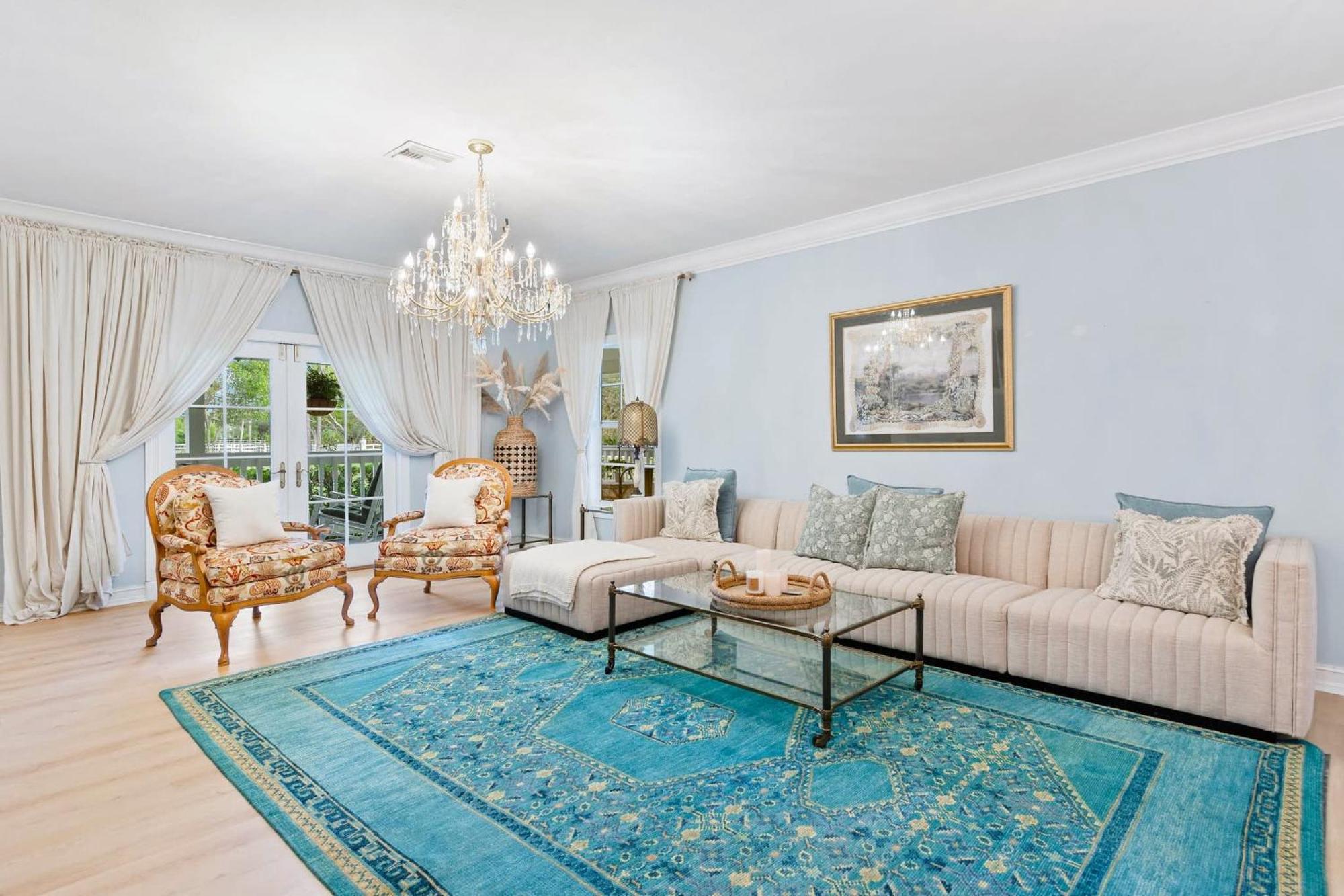 Elegant Private Old South Florida Estate New Sleeps 18 To 20 Large Families Retreat Weddings Reunions Nanny Quarters Holiday home Fort Myers