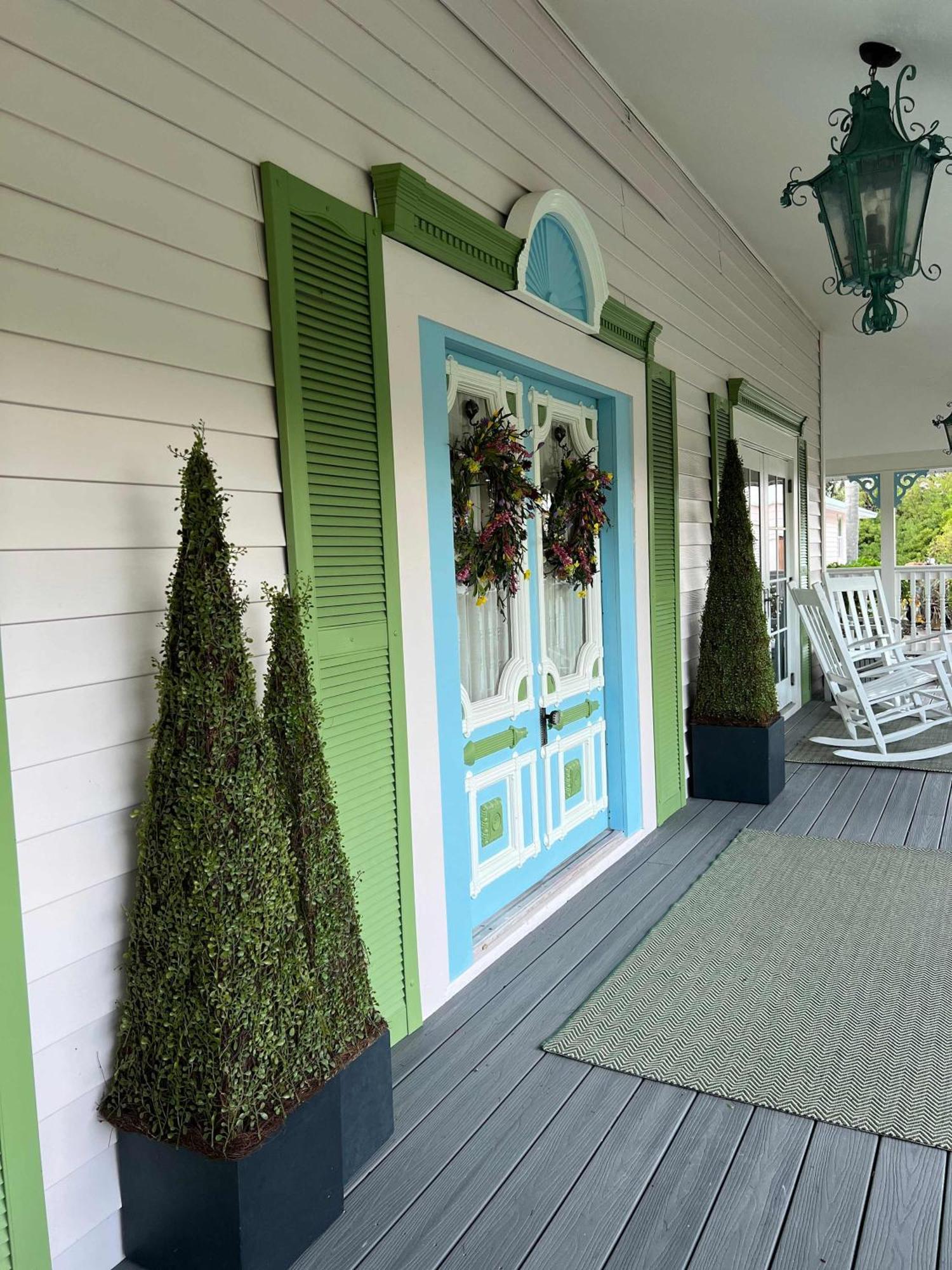 Elegant Private Old South Florida Estate New Sleeps 18 To 20 Large Families Retreat Weddings Reunions Nanny Quarters Fort Myers