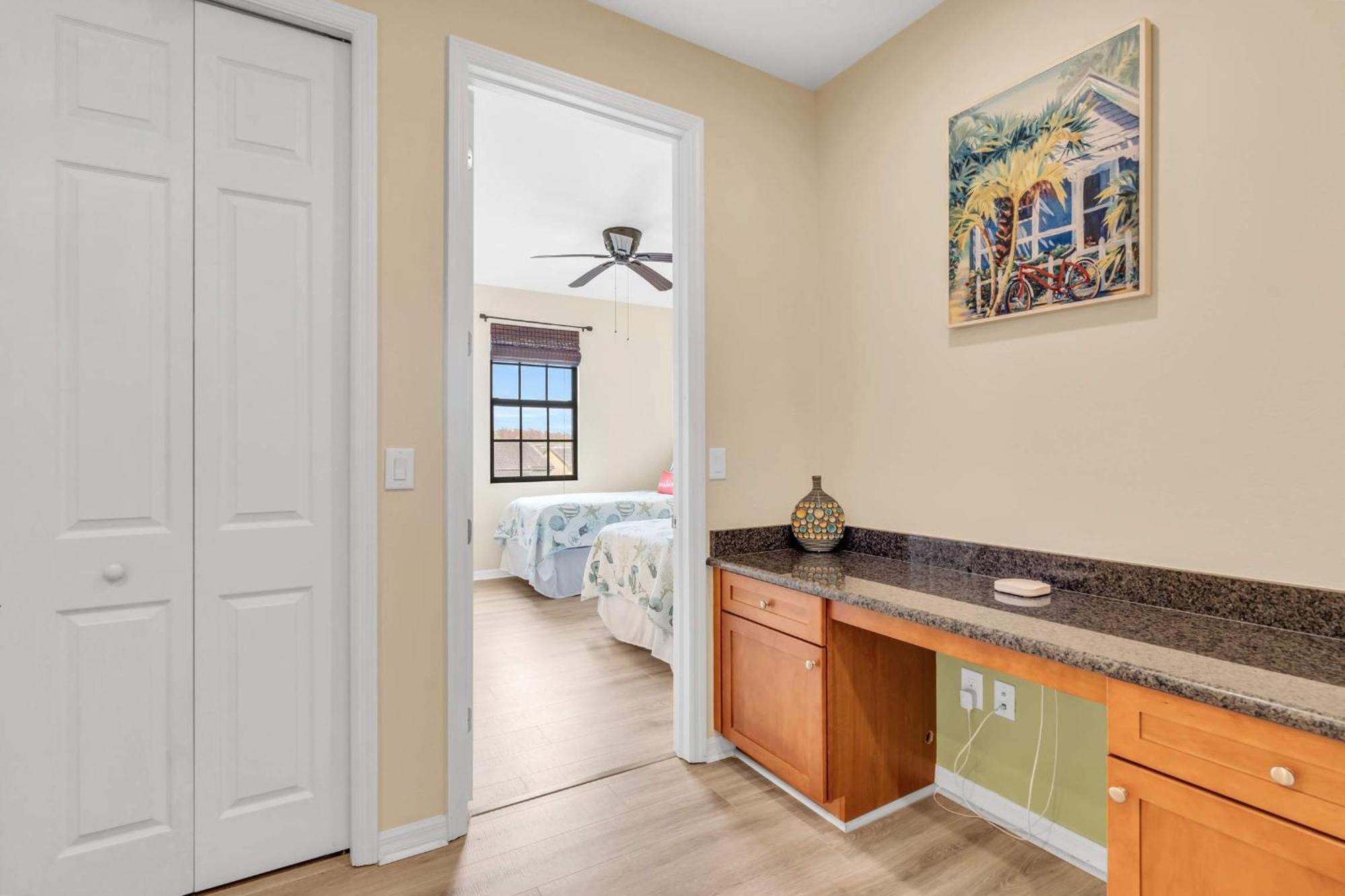 Townhome In Paseo Of Myers - Amenities Galore *