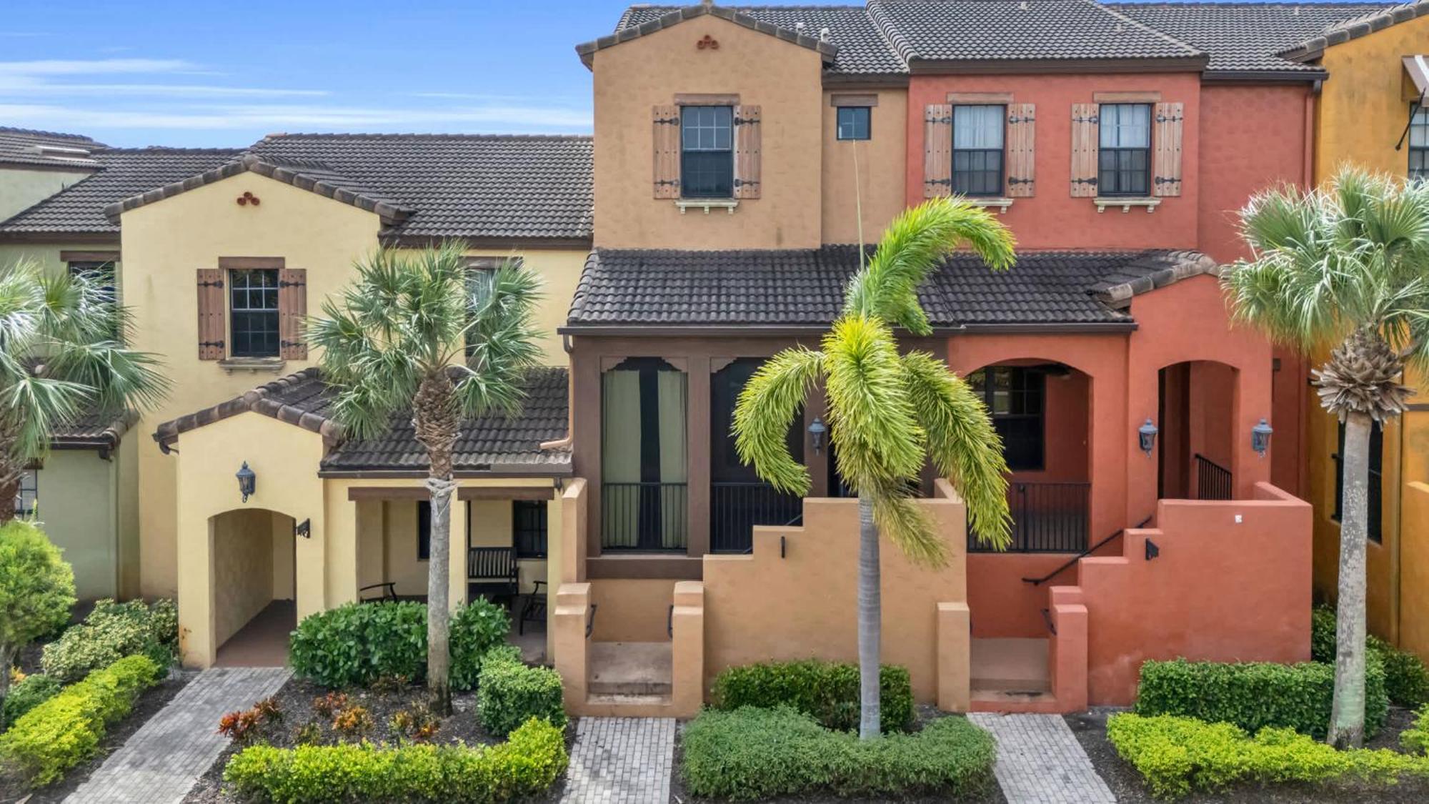 Townhome In Paseo Of Myers - Amenities Galore Holiday home Fort Myers