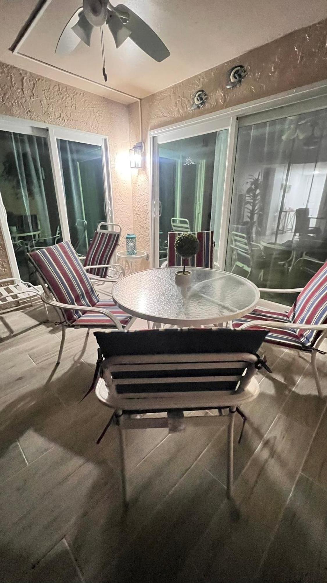 Apartment 1st Floor, Davis View Condo, Minutes To Sanibel